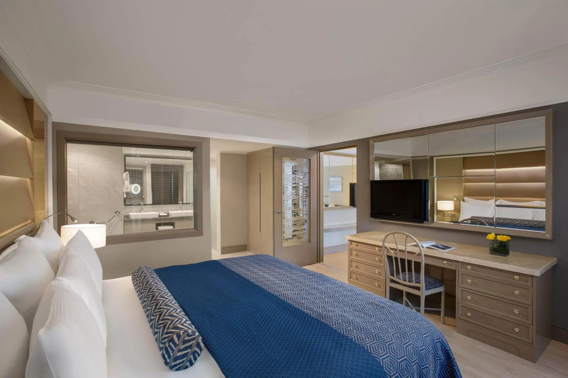 Bedroom, Bed in Balmy Foresta