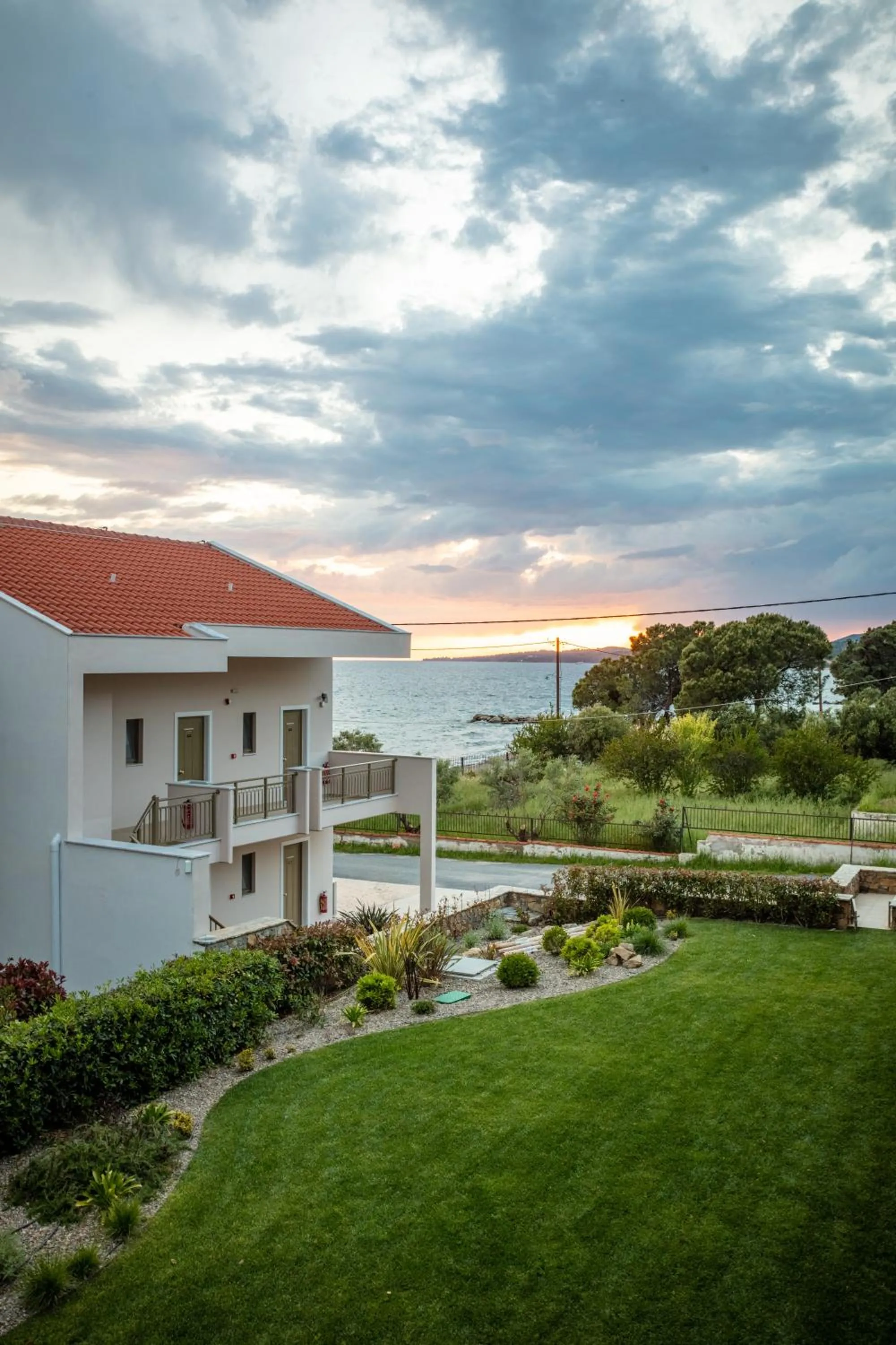 Garden view in Royalty Suites Seaside