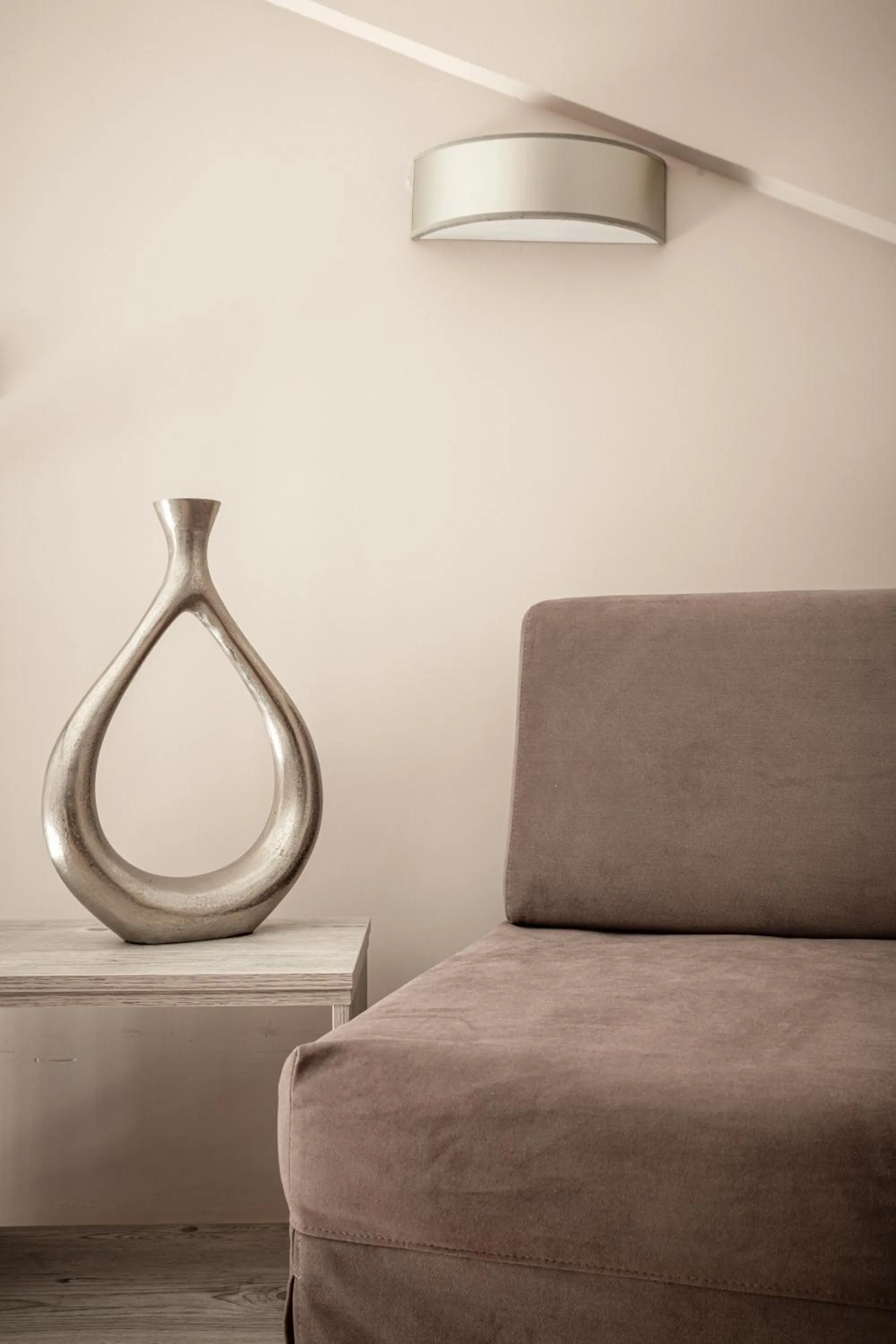 Decorative detail in Royalty Suites Seaside