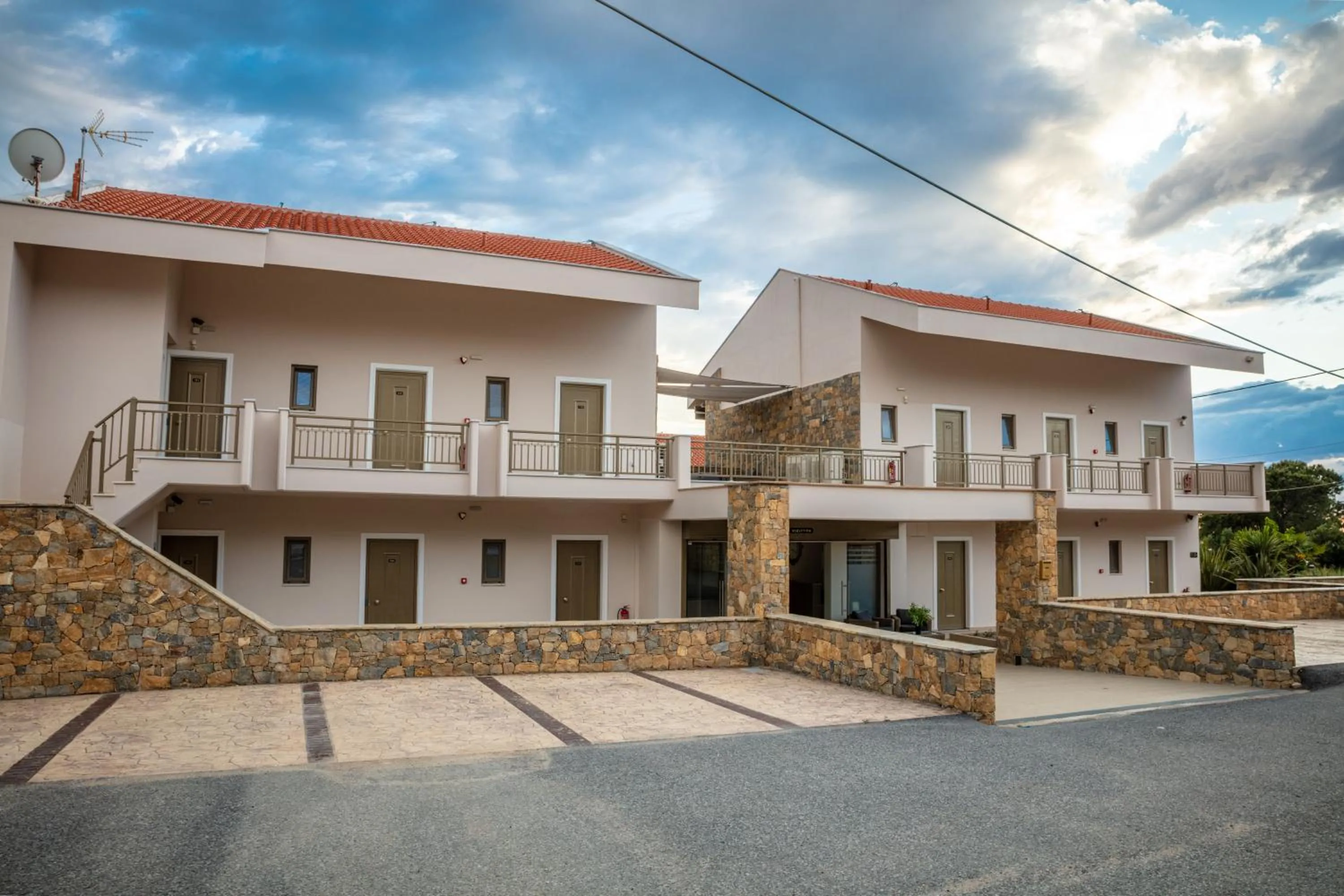 Property building in Royalty Suites Seaside