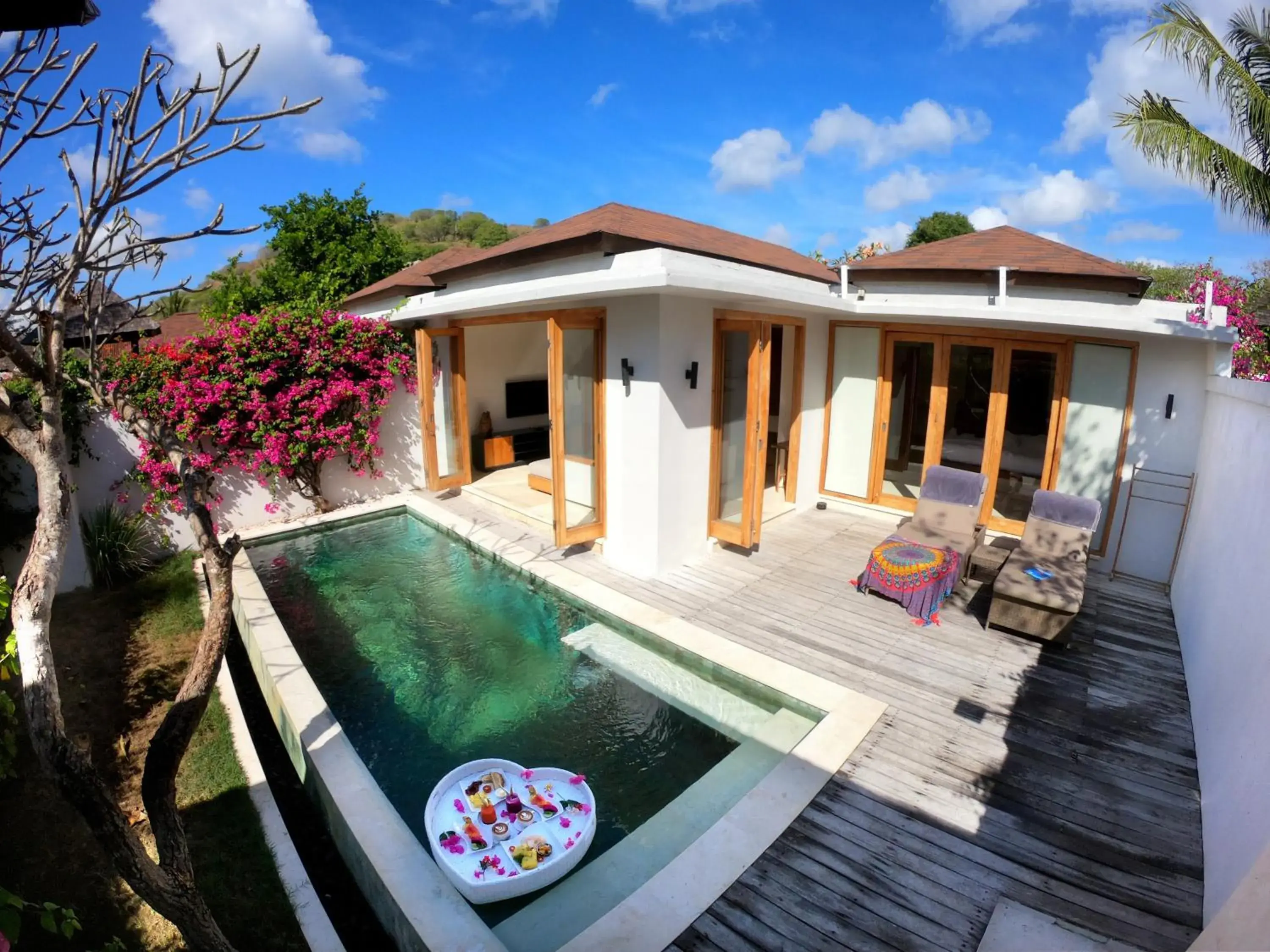 One-Bedroom Pool Villa in Kokomo Resort Gili Gede One-Bedroom Pool Villa in Kokomo Resort Gili Gede