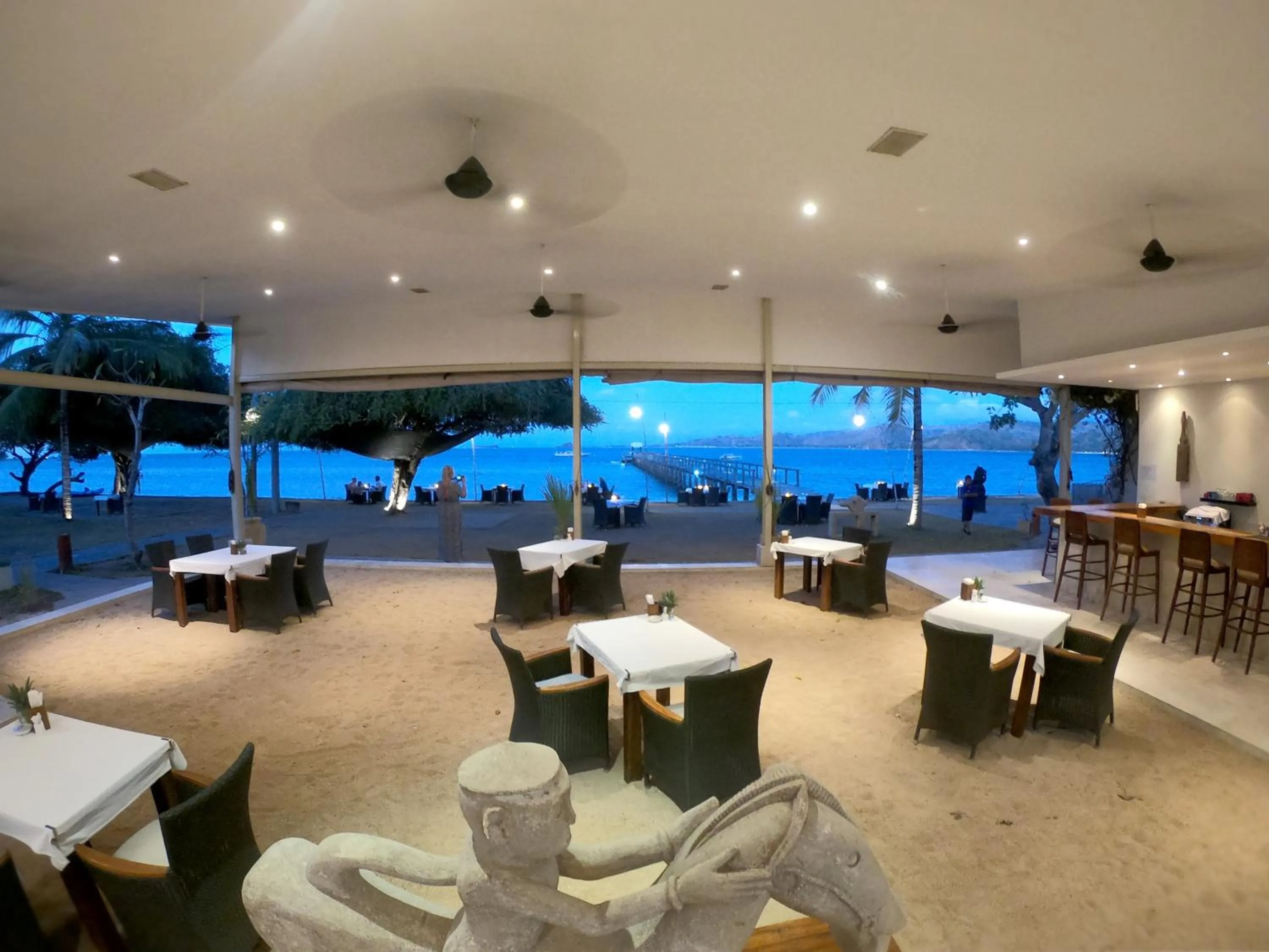 Restaurant/places to eat in Kokomo Resort Gili Gede