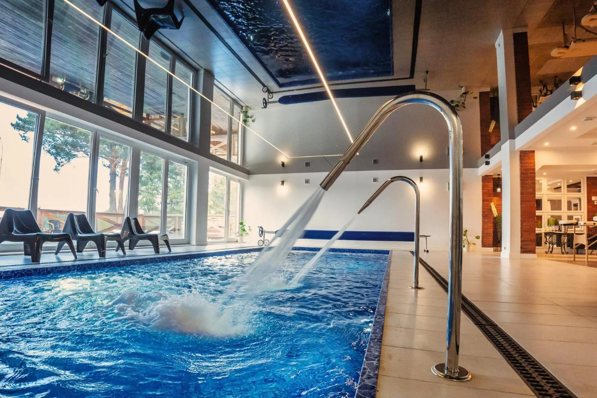 Swimming pool in Hotel Tajty