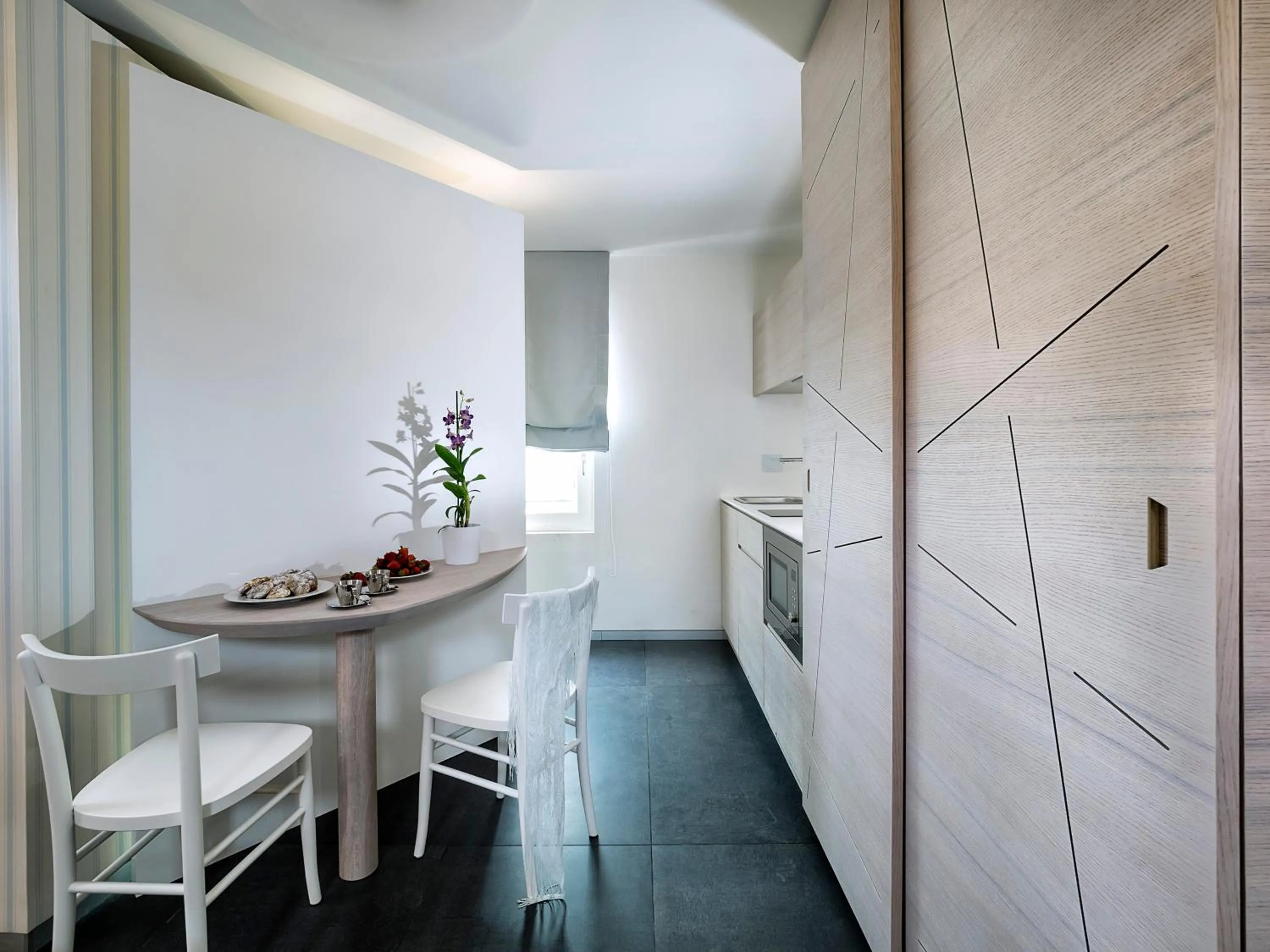 Kitchen or kitchenette in Duomo Suites & Spa