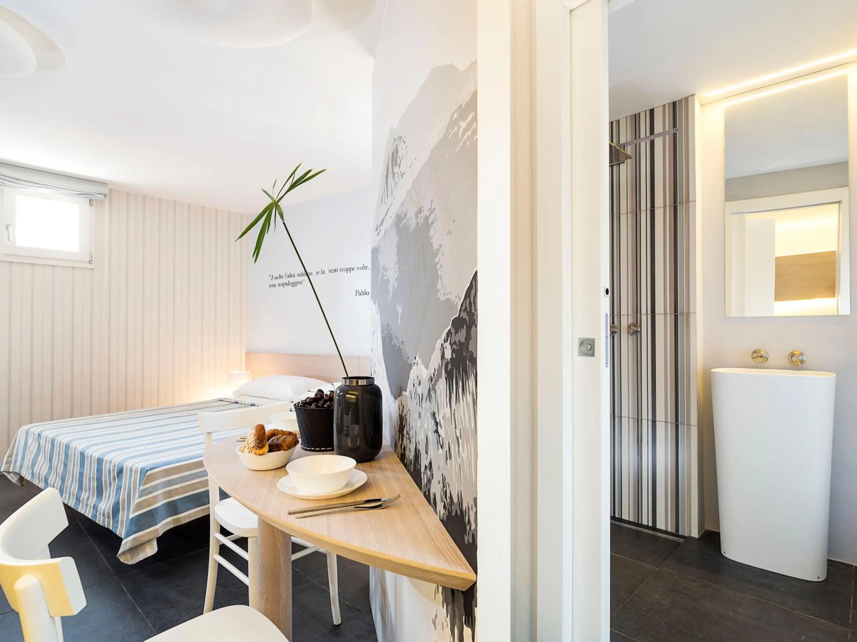 Bathroom, Bed in Duomo Suites & Spa