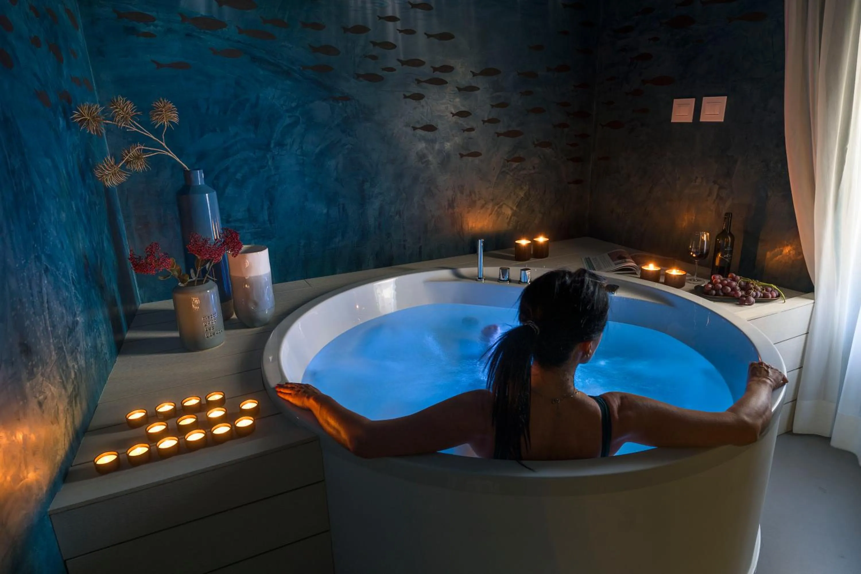Hot Tub in Duomo Suites & Spa