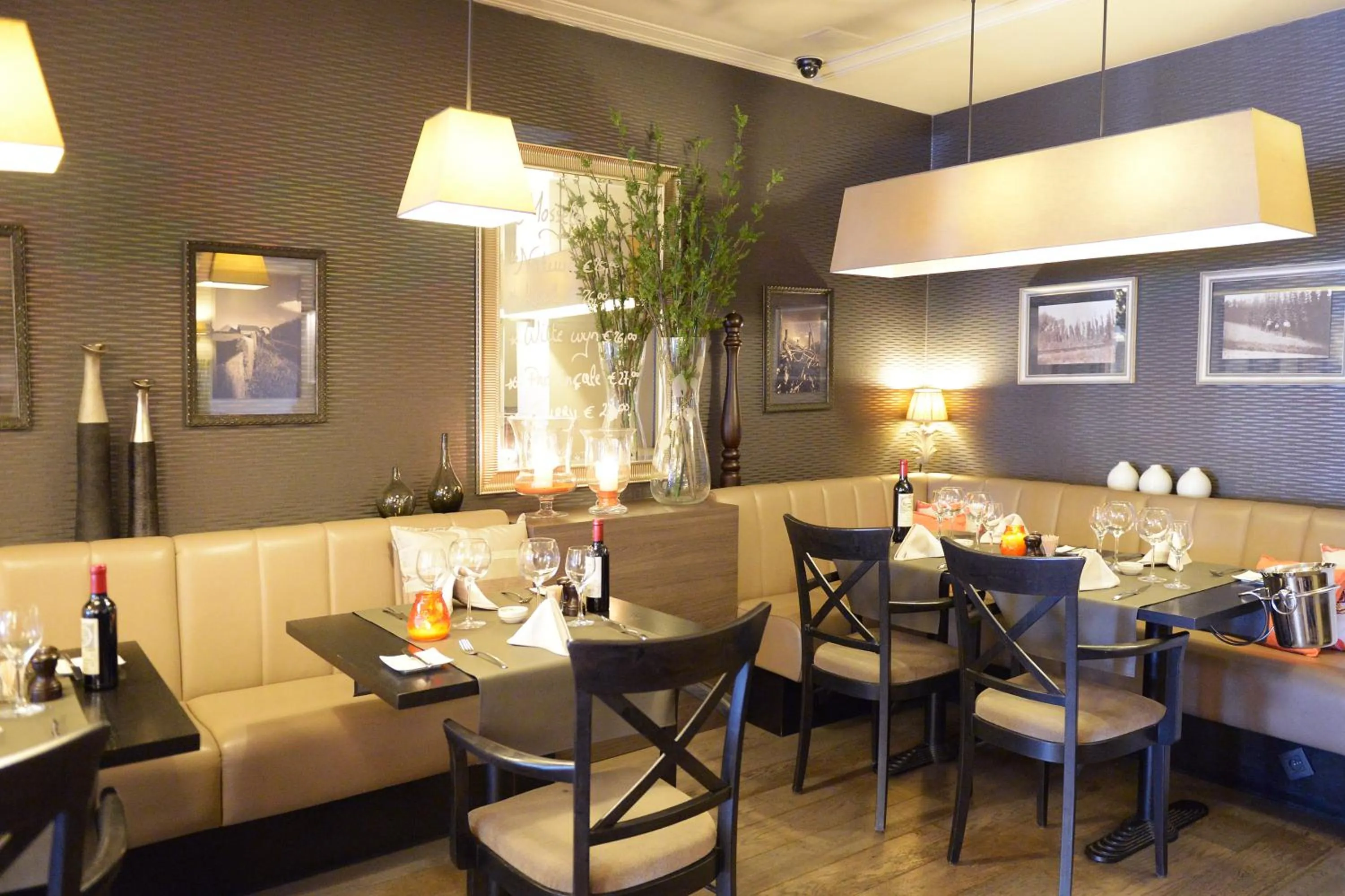 Restaurant/places to eat in Hotel The New Fox