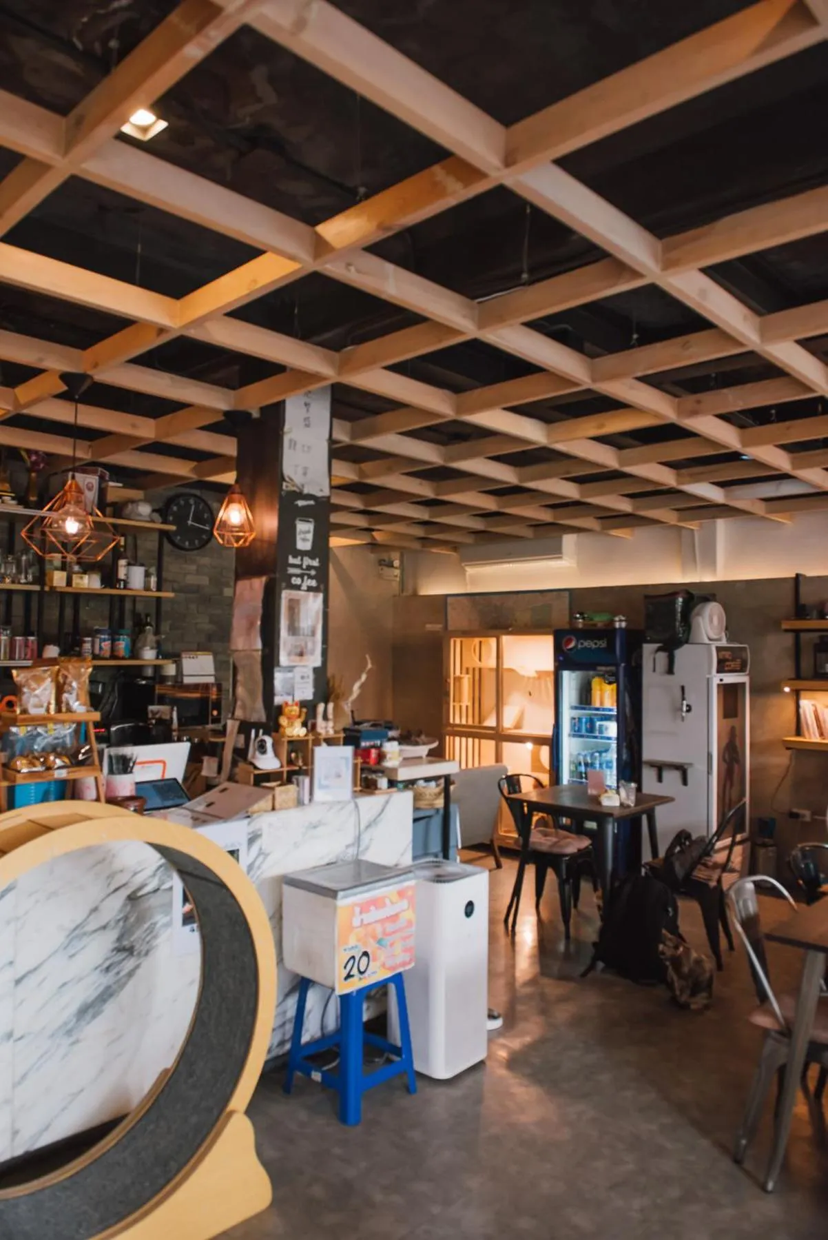 Restaurant/places to eat in Cazz Hostel