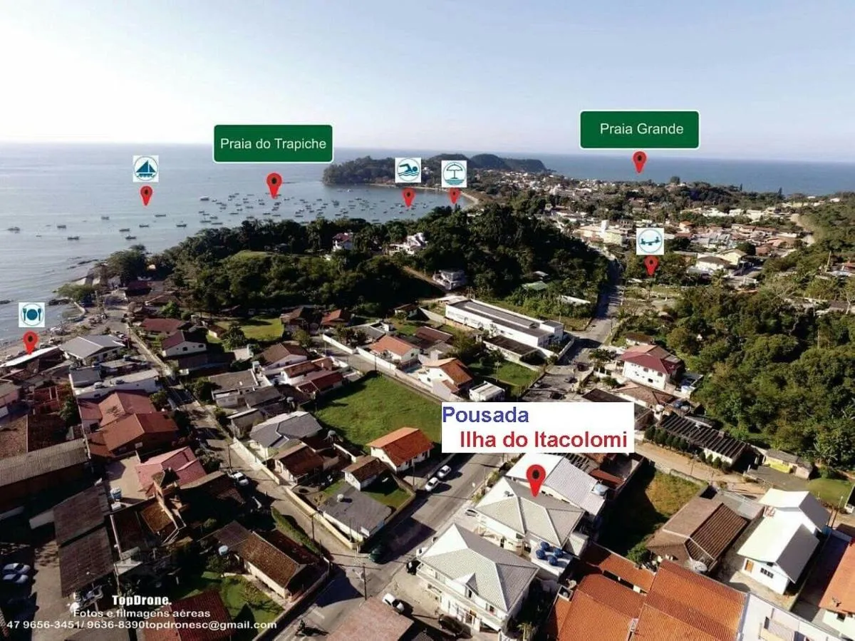Bird's eye view in Pousada Ilha do Itacolomi Com Piscina Proximo do Beto Carrero
