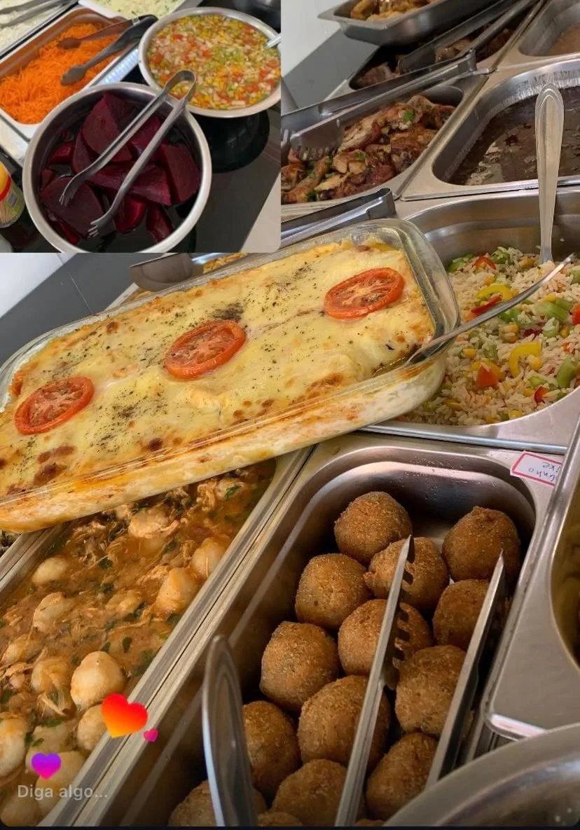 Restaurant/places to eat in Pousada Ilha do Itacolomi Com Piscina Proximo do Beto Carrero