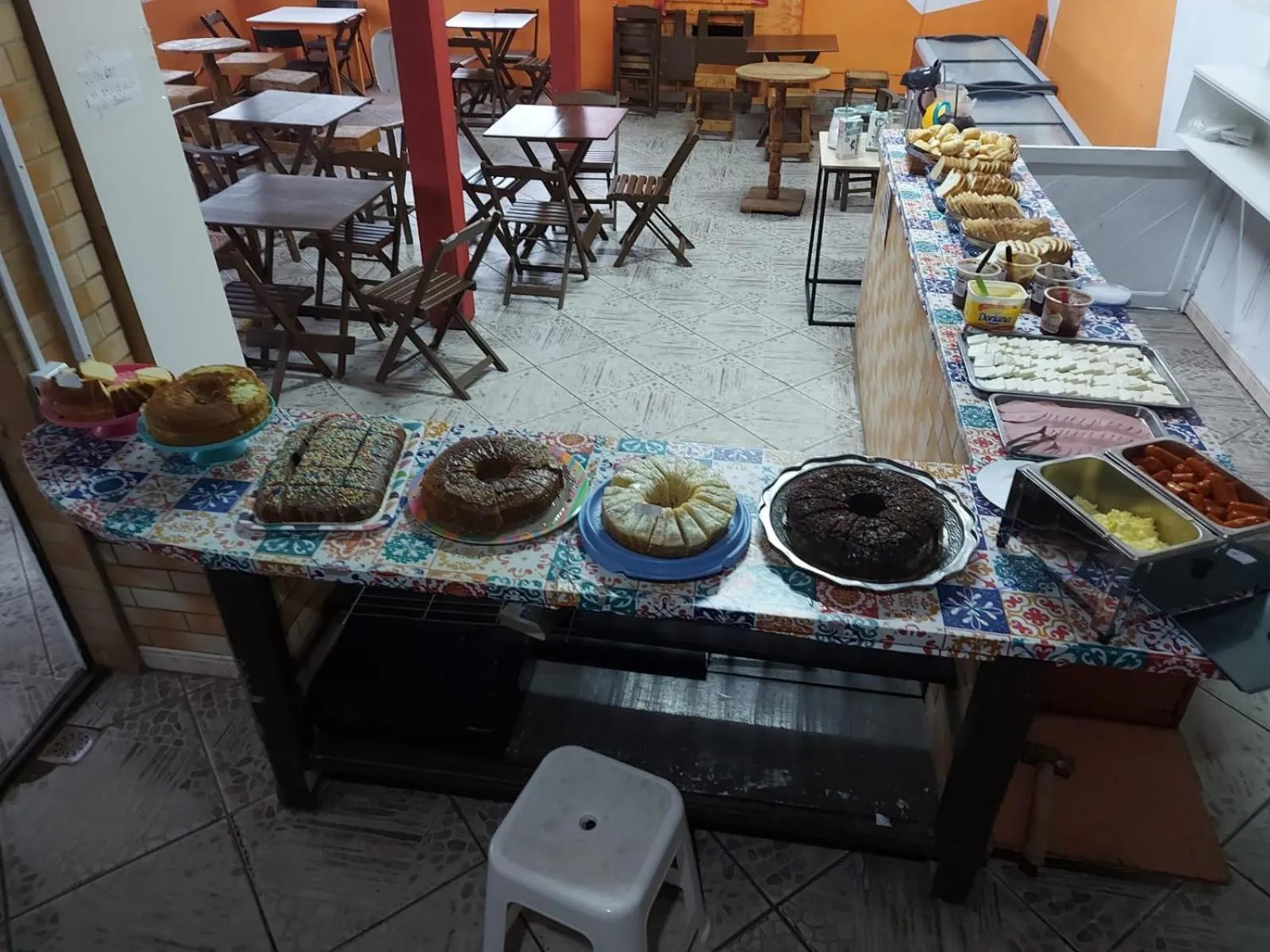 Breakfast in Pousada Ilha do Itacolomi Com Piscina Proximo do Beto Carrero