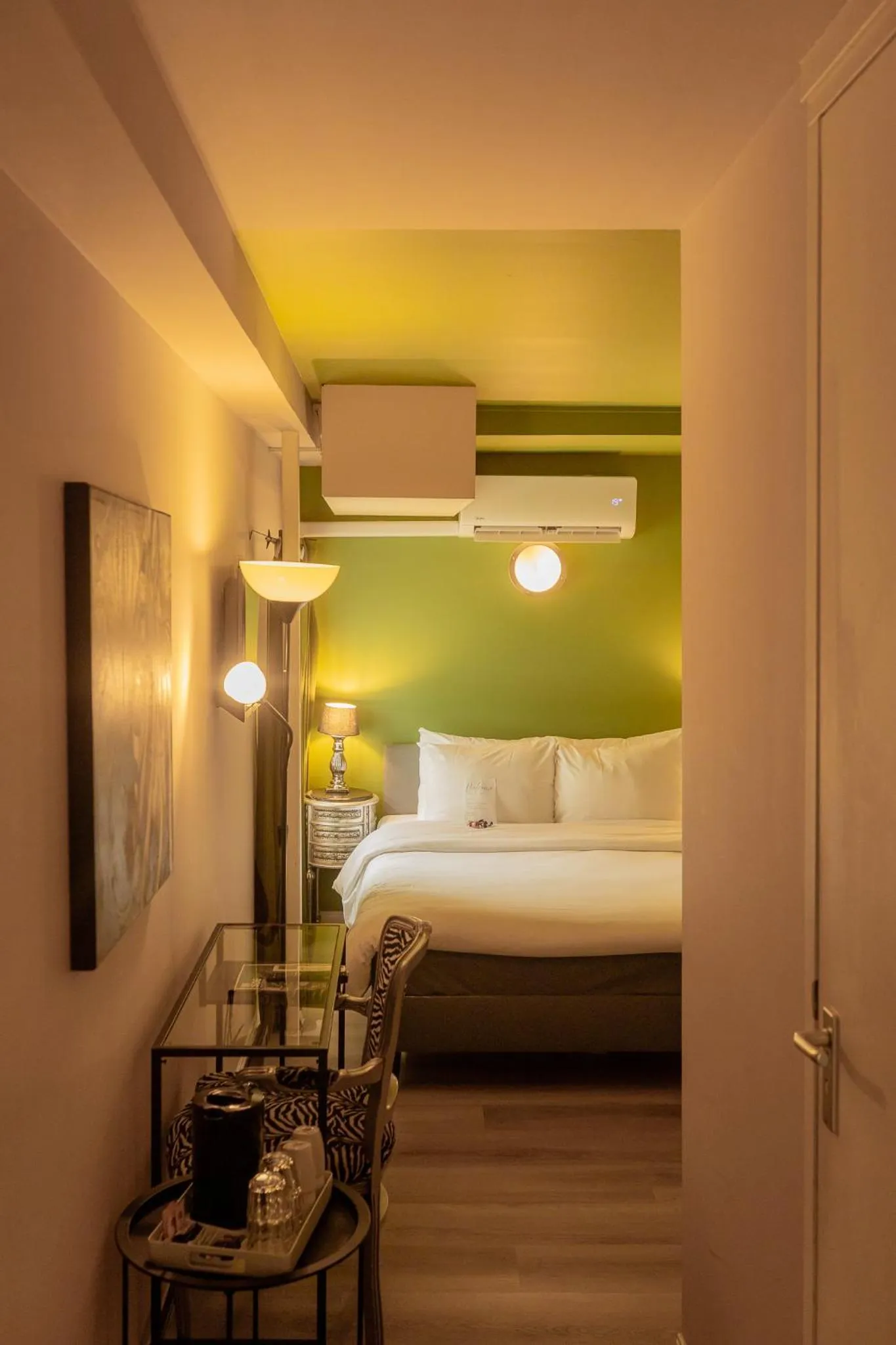 Bed in FLOATS by H2OTEL Rotterdam