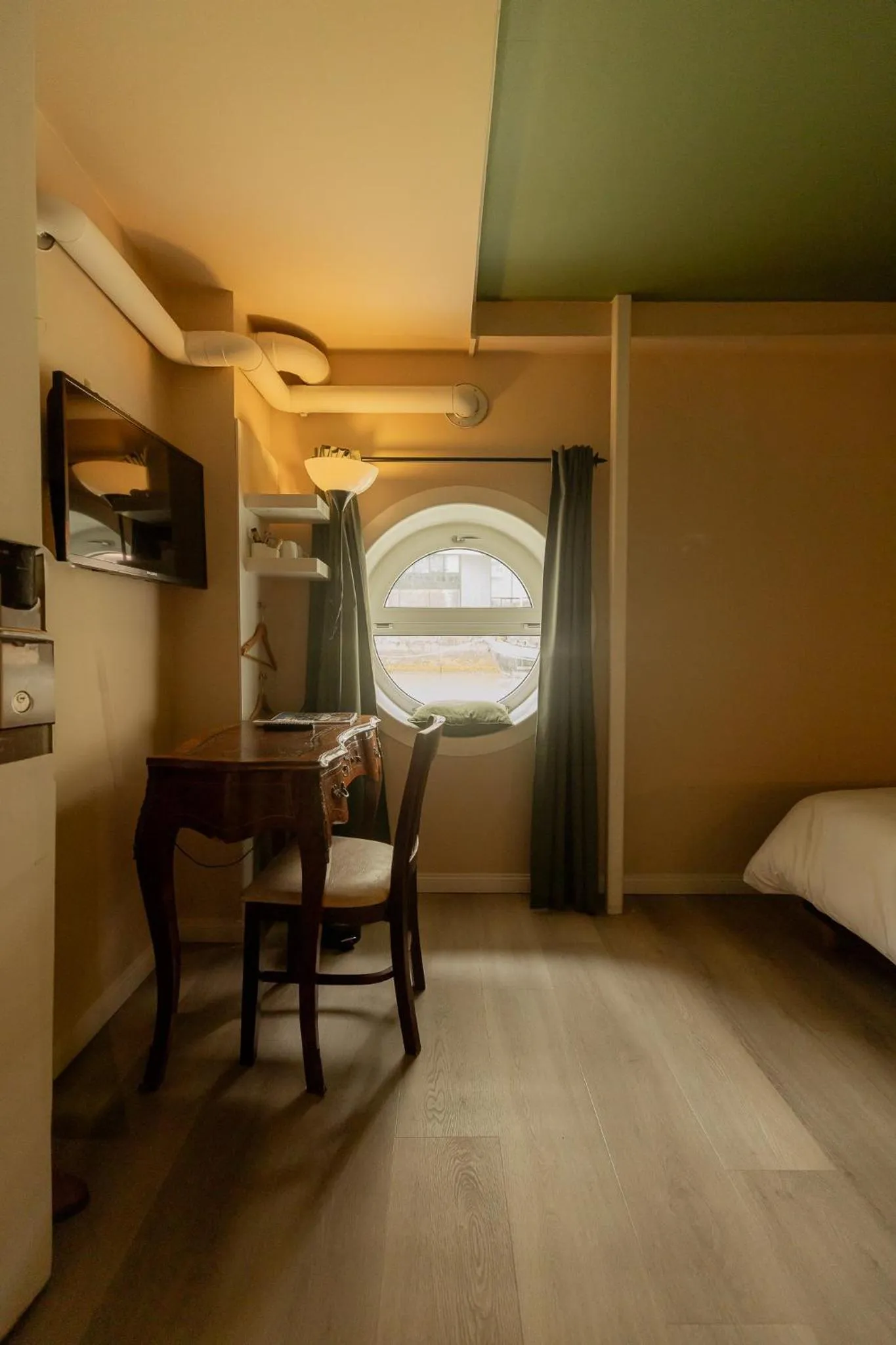 Bedroom, Bed in FLOATS by H2OTEL Rotterdam