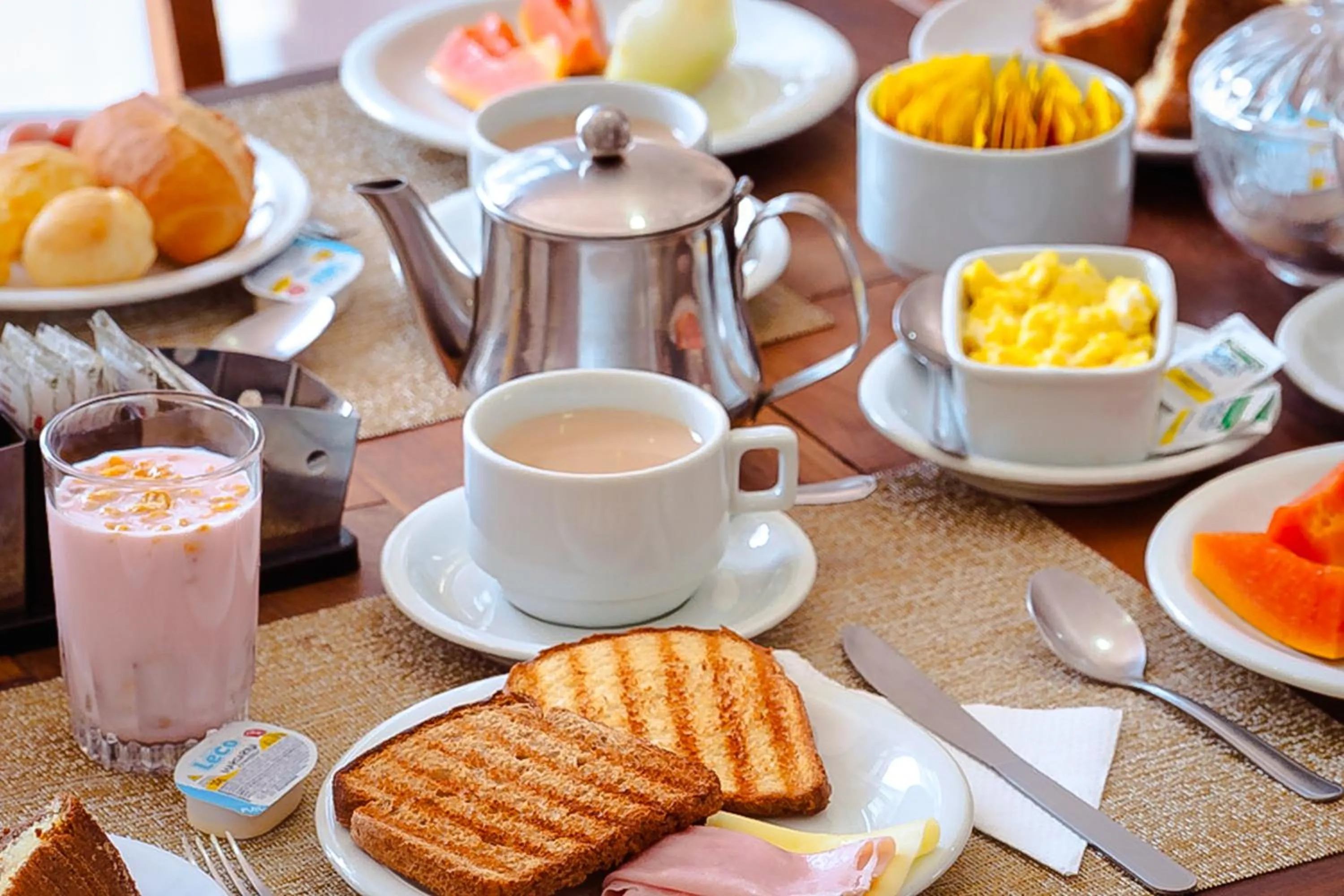 Breakfast in VELINN Pousada Vila Floratta