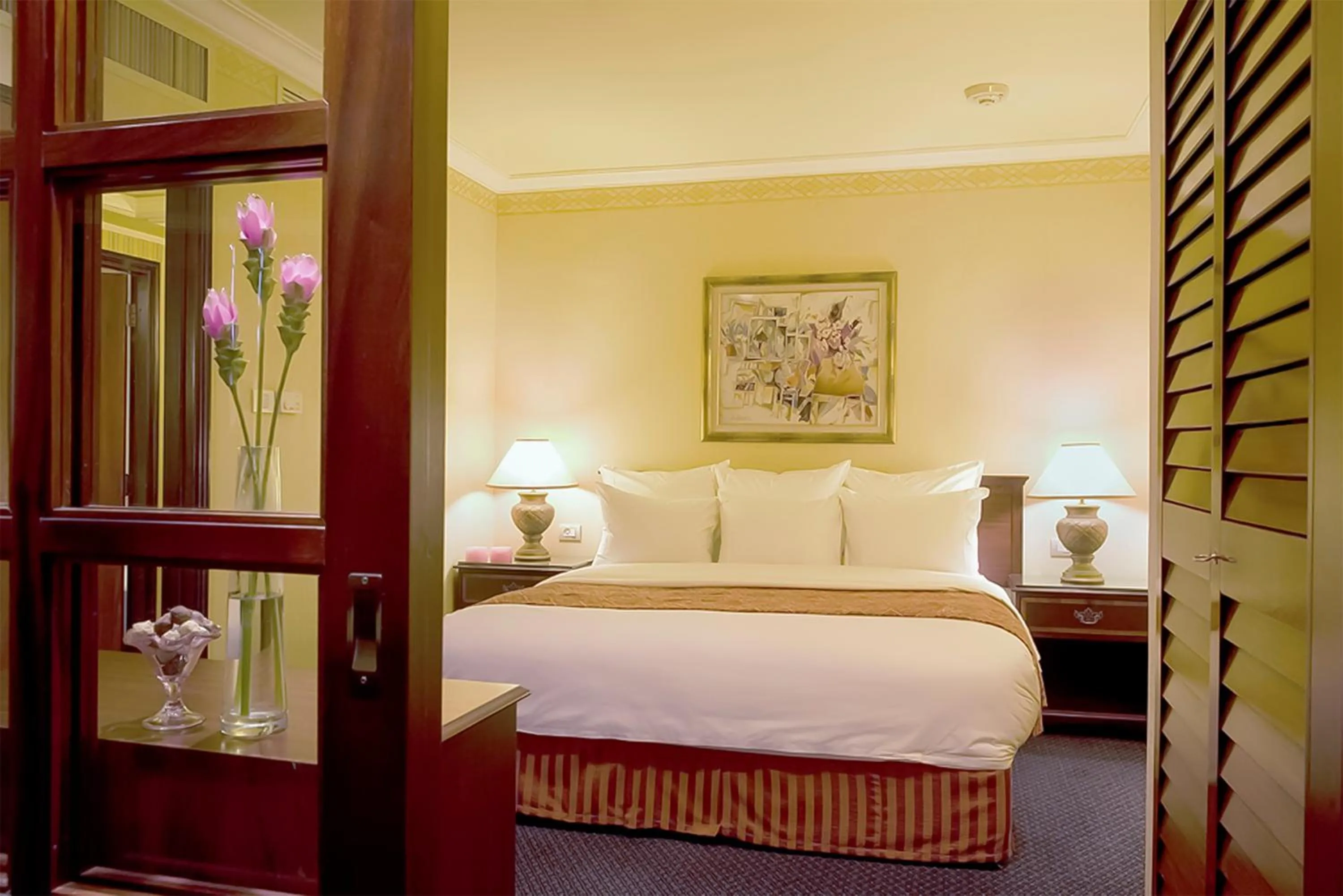 Bed in Renaissance Tel Aviv Hotel