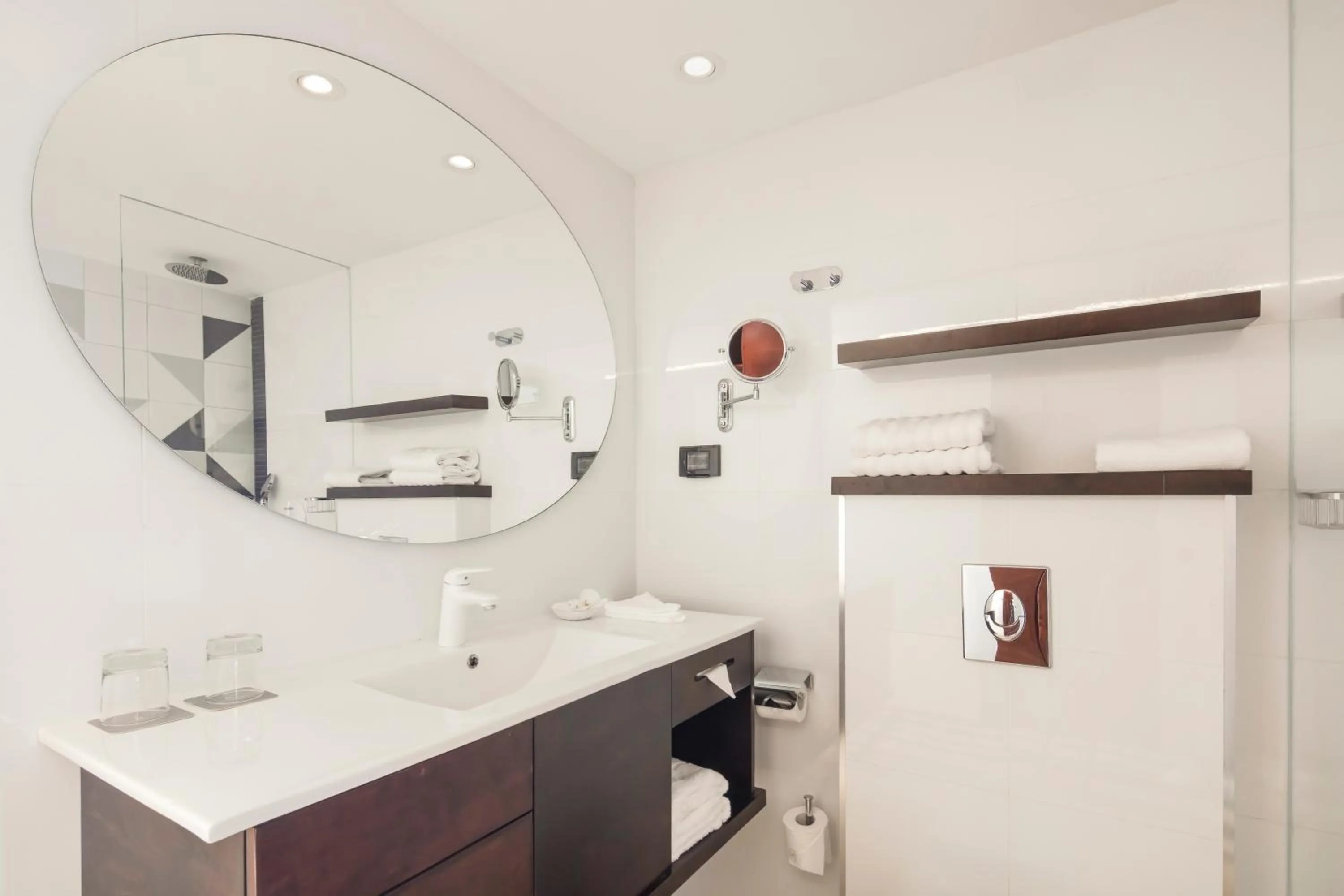 Bathroom in Renaissance Tel Aviv Hotel