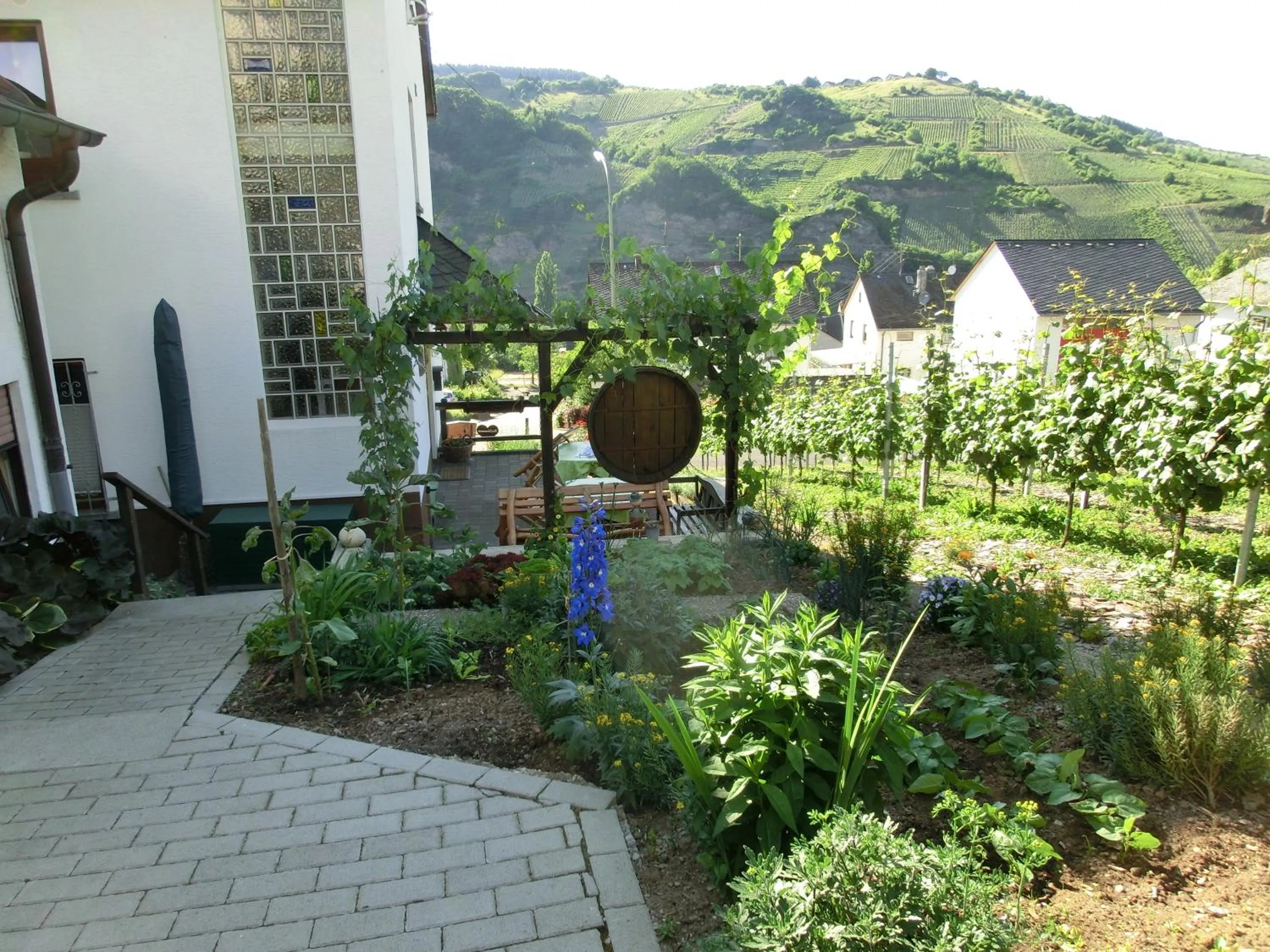 Property building in Ferienwohnung Rivaner