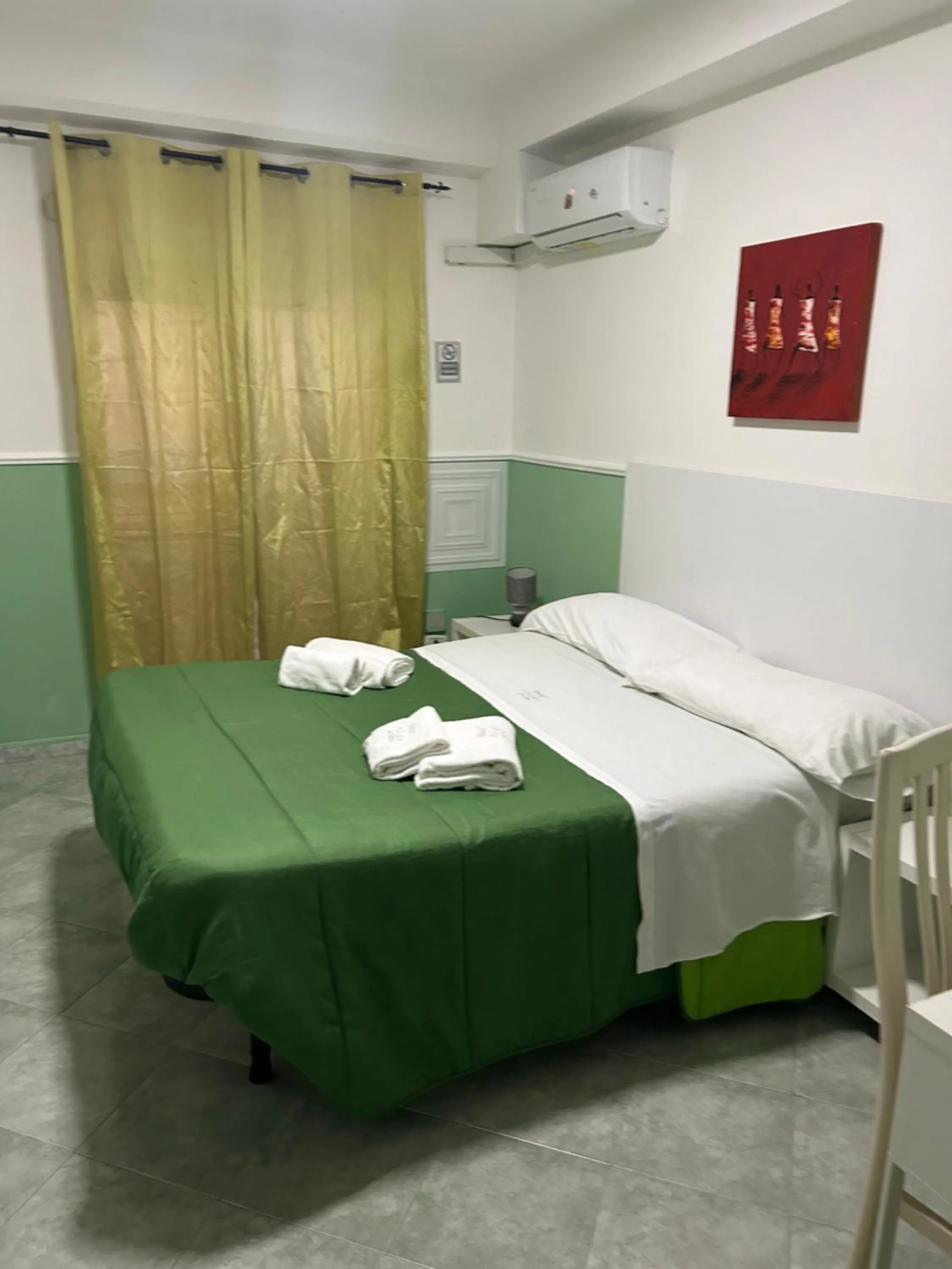 Bedroom, Bed in Hotel Alloggio Del Conte