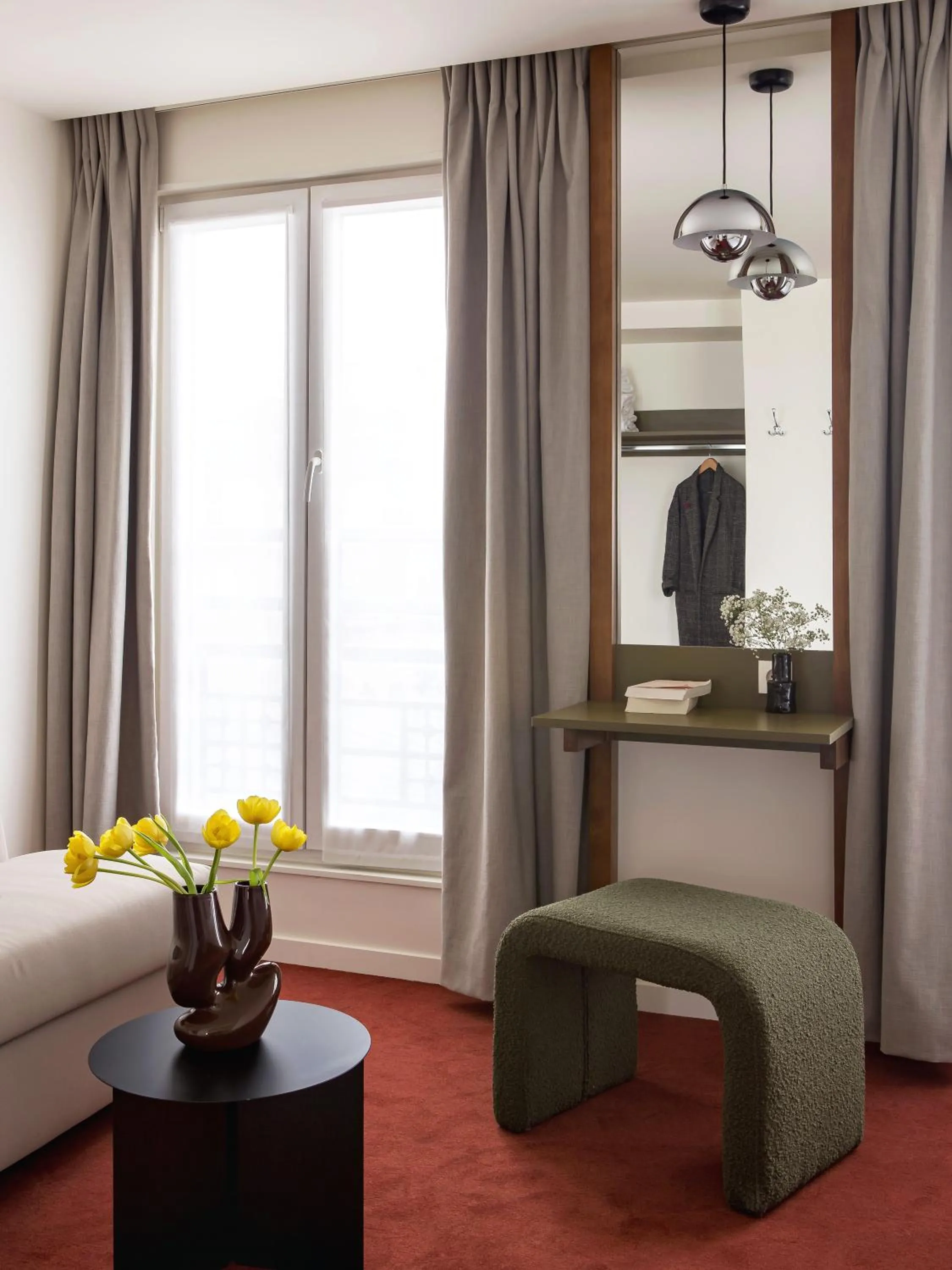 Photo of the whole room, Bed in Hôtel Dalila