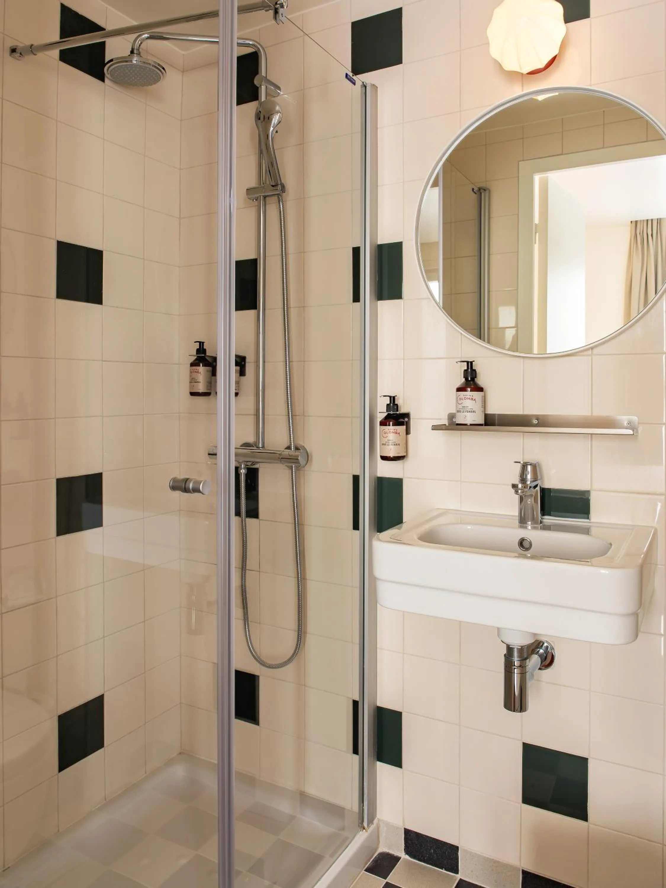 Bathroom in Hôtel Dalila