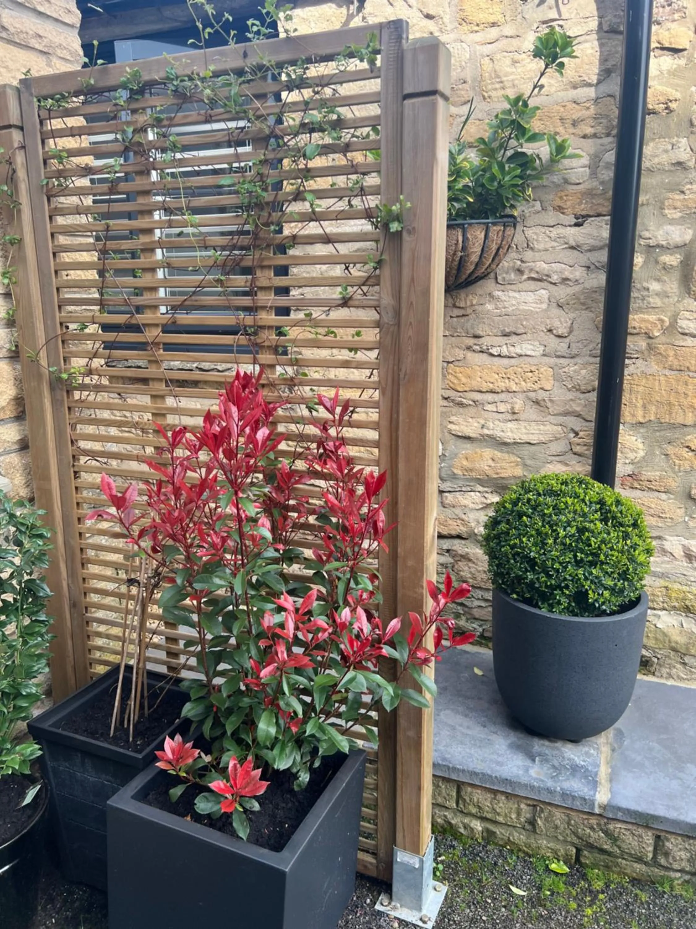 Property building in Priory Tearooms Burford with Rooms