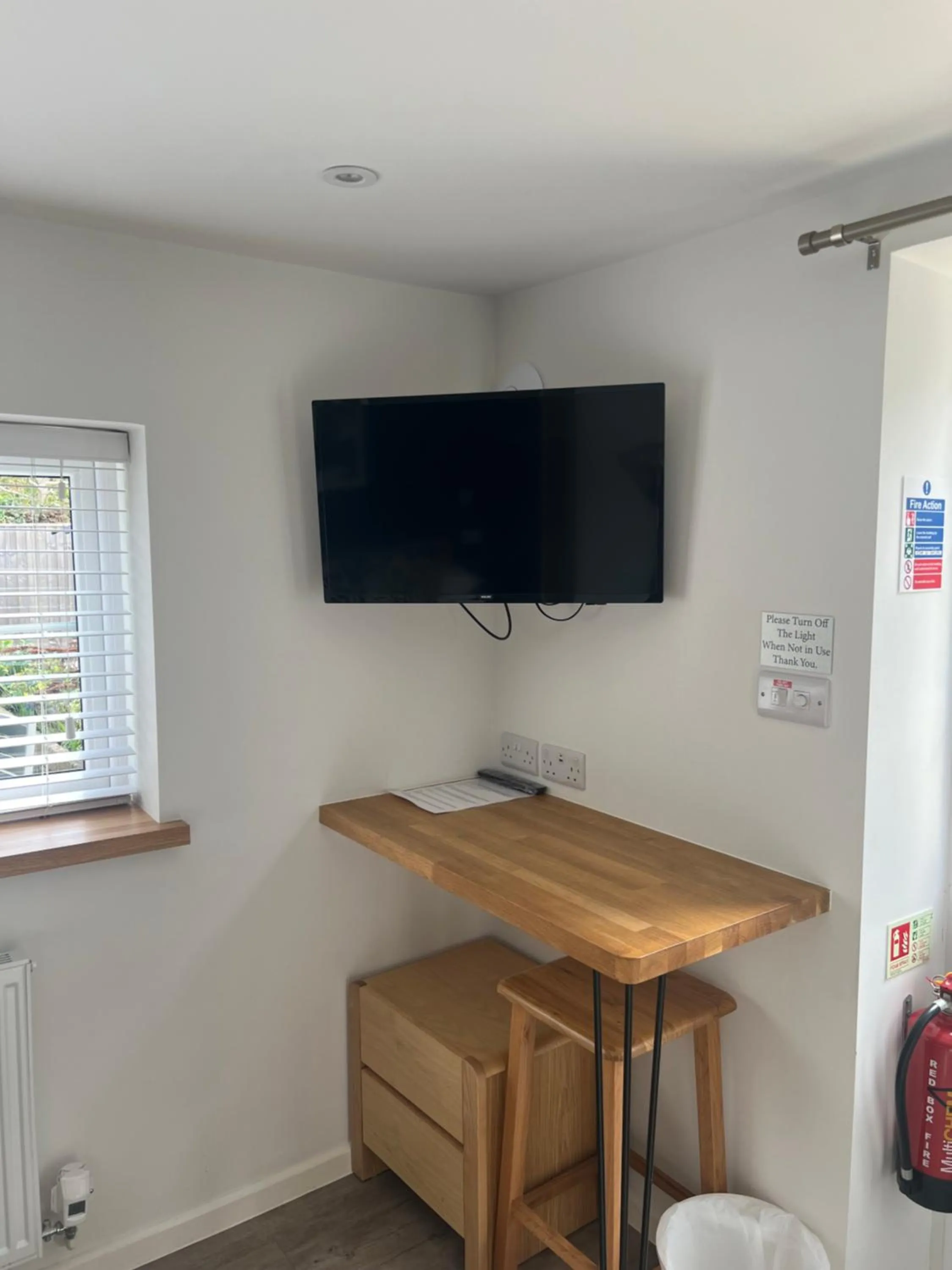 Property building in Priory Tearooms Burford with Rooms