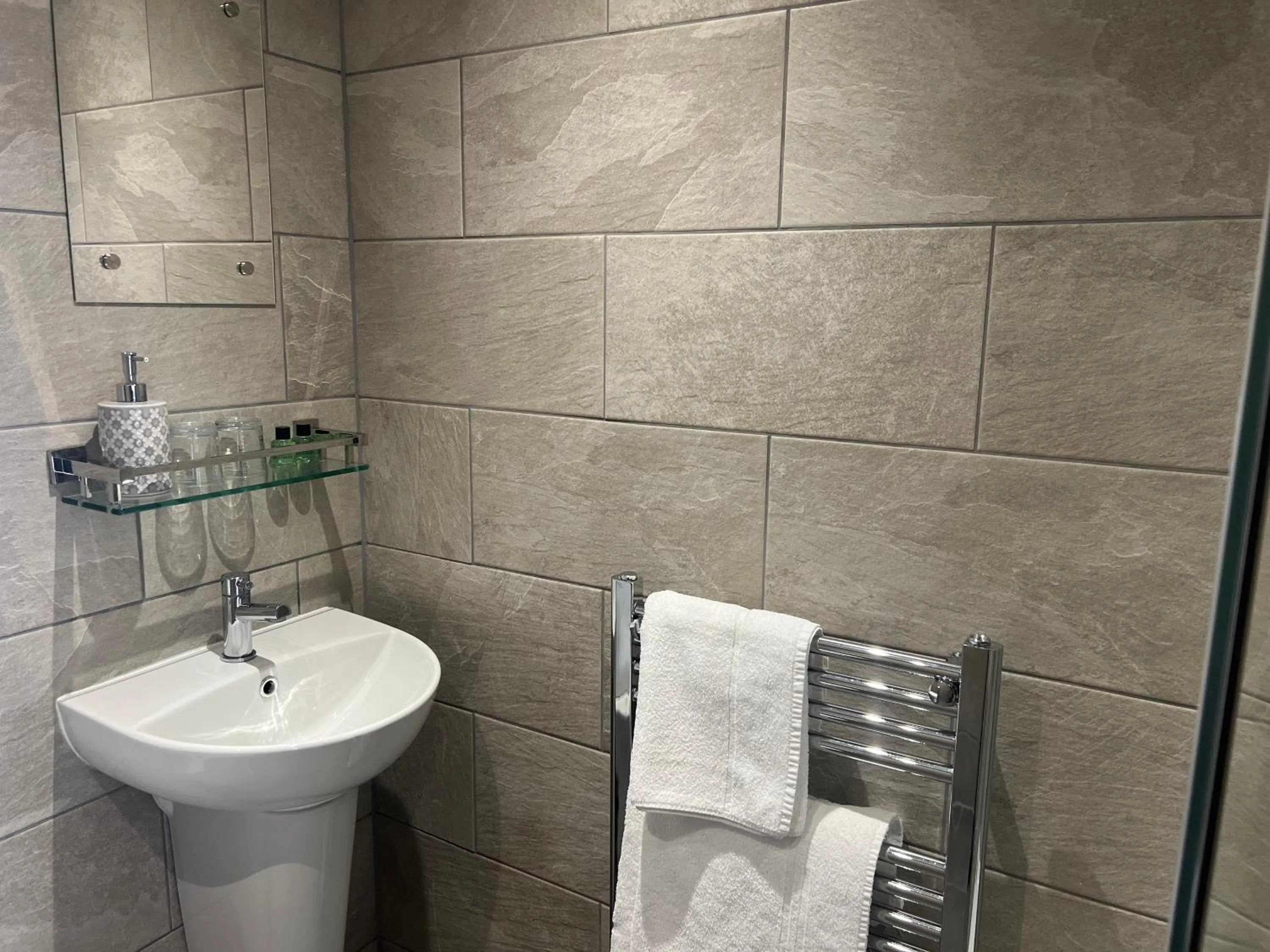 Property building in Priory Tearooms Burford with Rooms