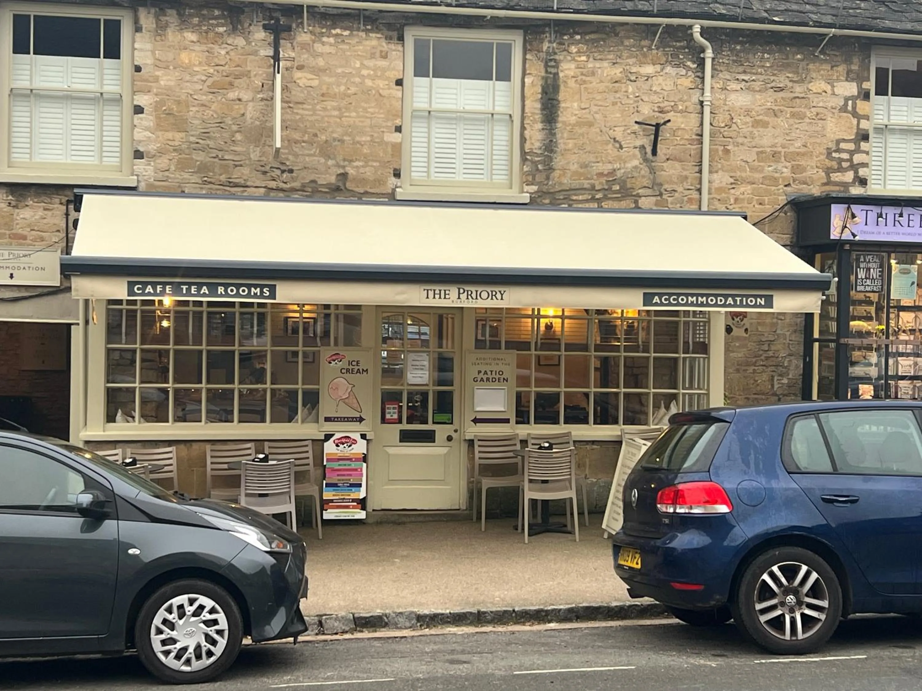 Property building in Priory Tearooms Burford with Rooms