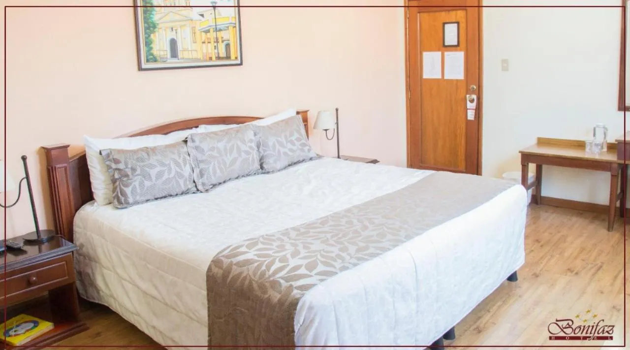 Bed in Hotel Pensión Bonifaz