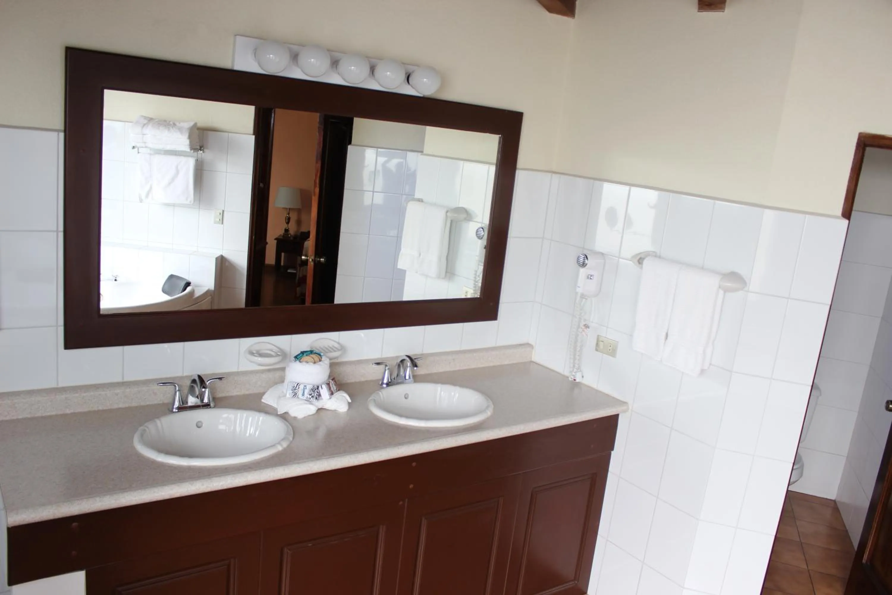 Bathroom in Hotel Pensión Bonifaz