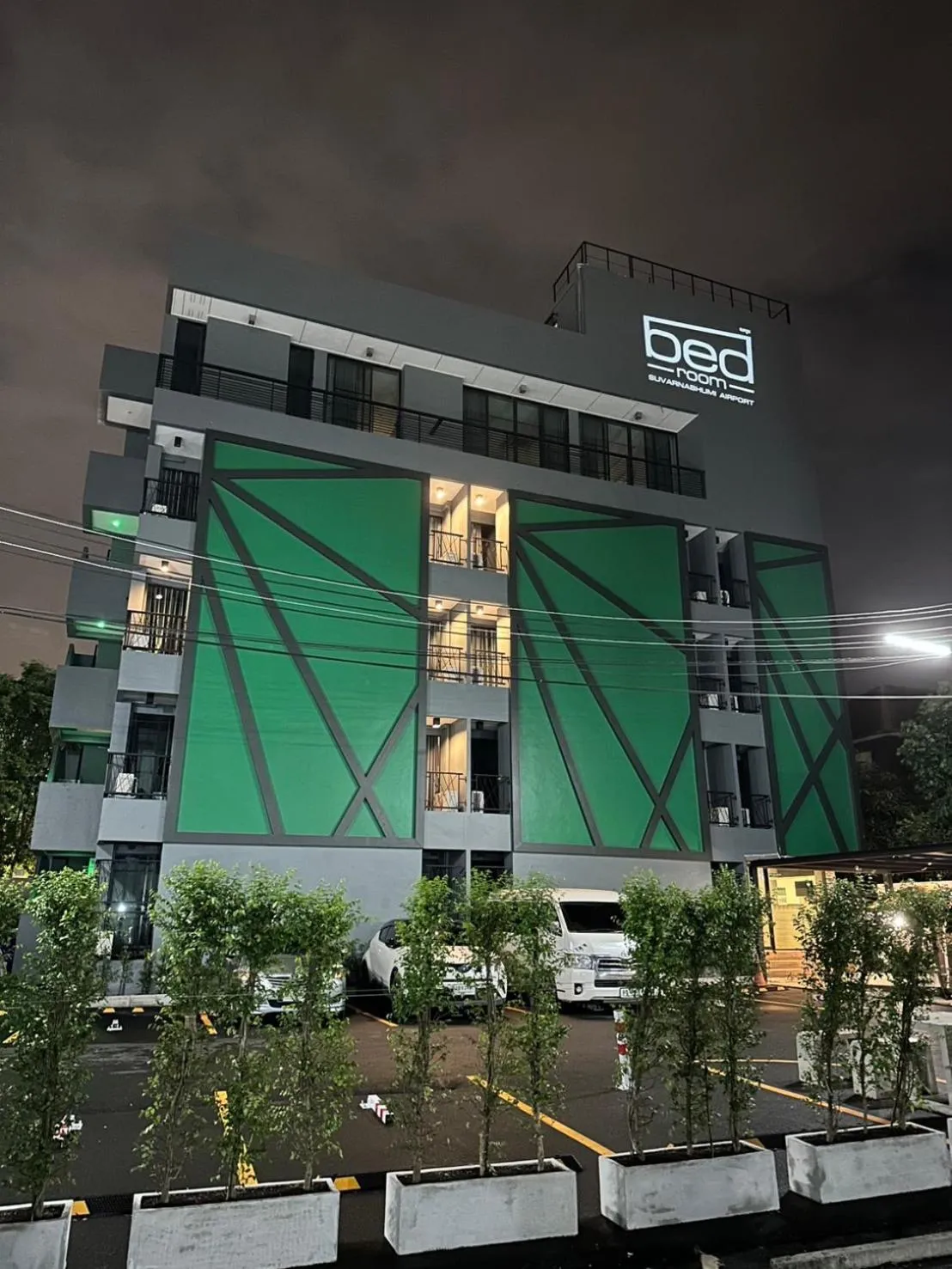 Property building in Bed-room at Suvarnabhumi Airport - Newly renovated