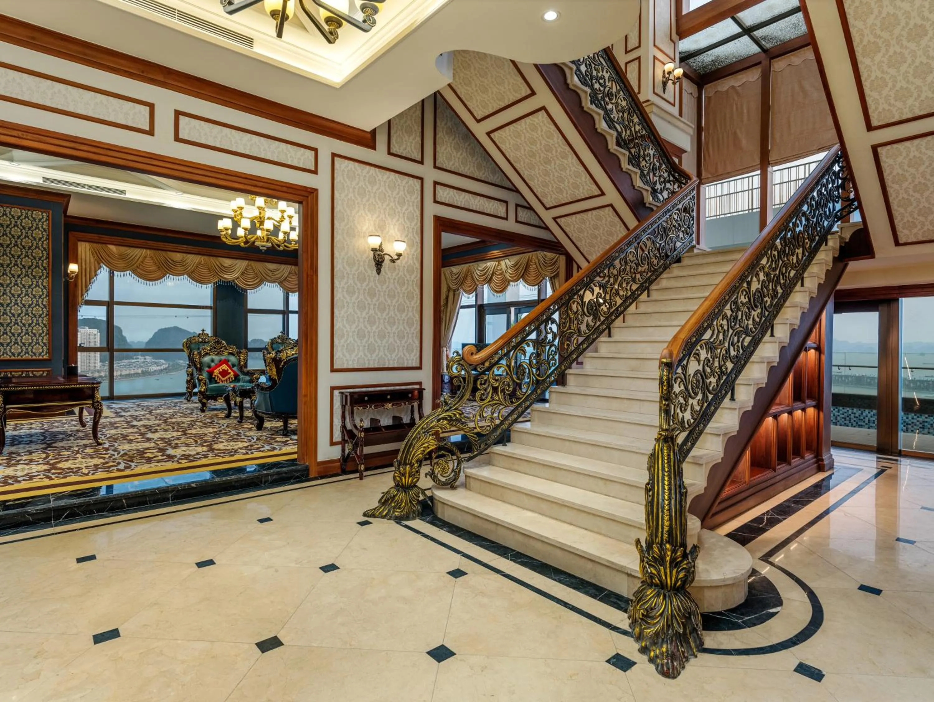 Wyndham Legend Halong