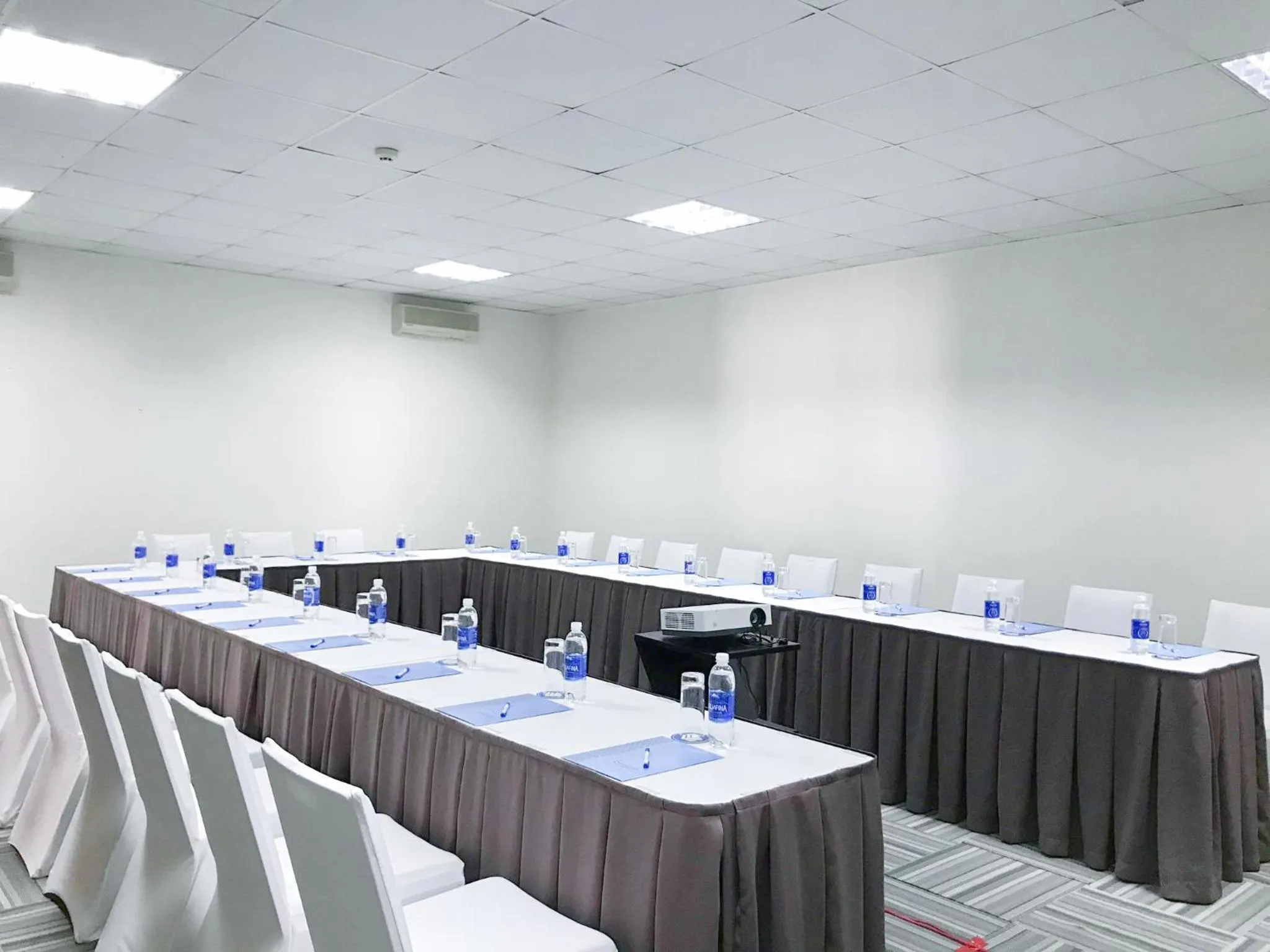 Wyndham Legend Halong