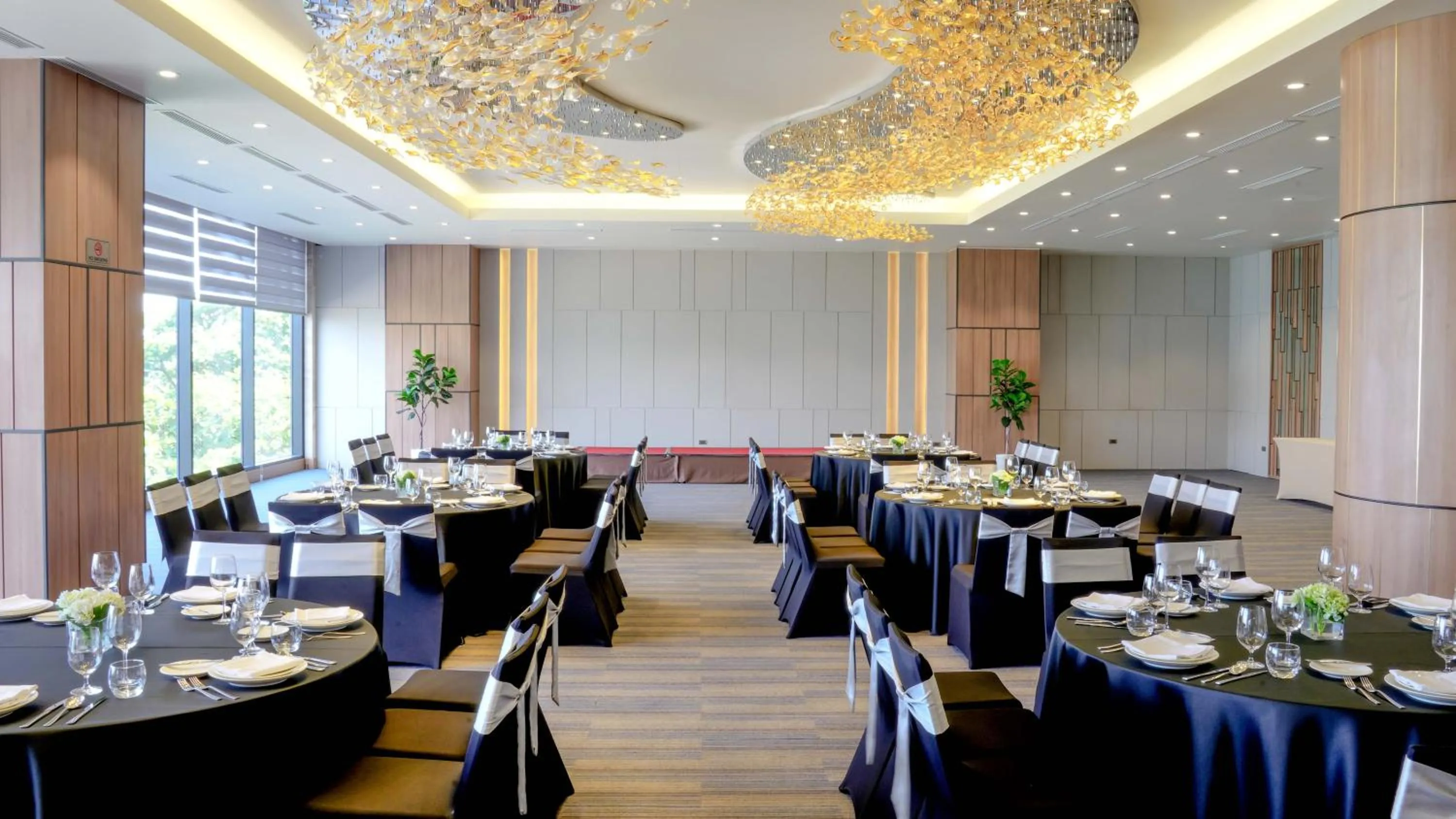 Wyndham Legend Halong