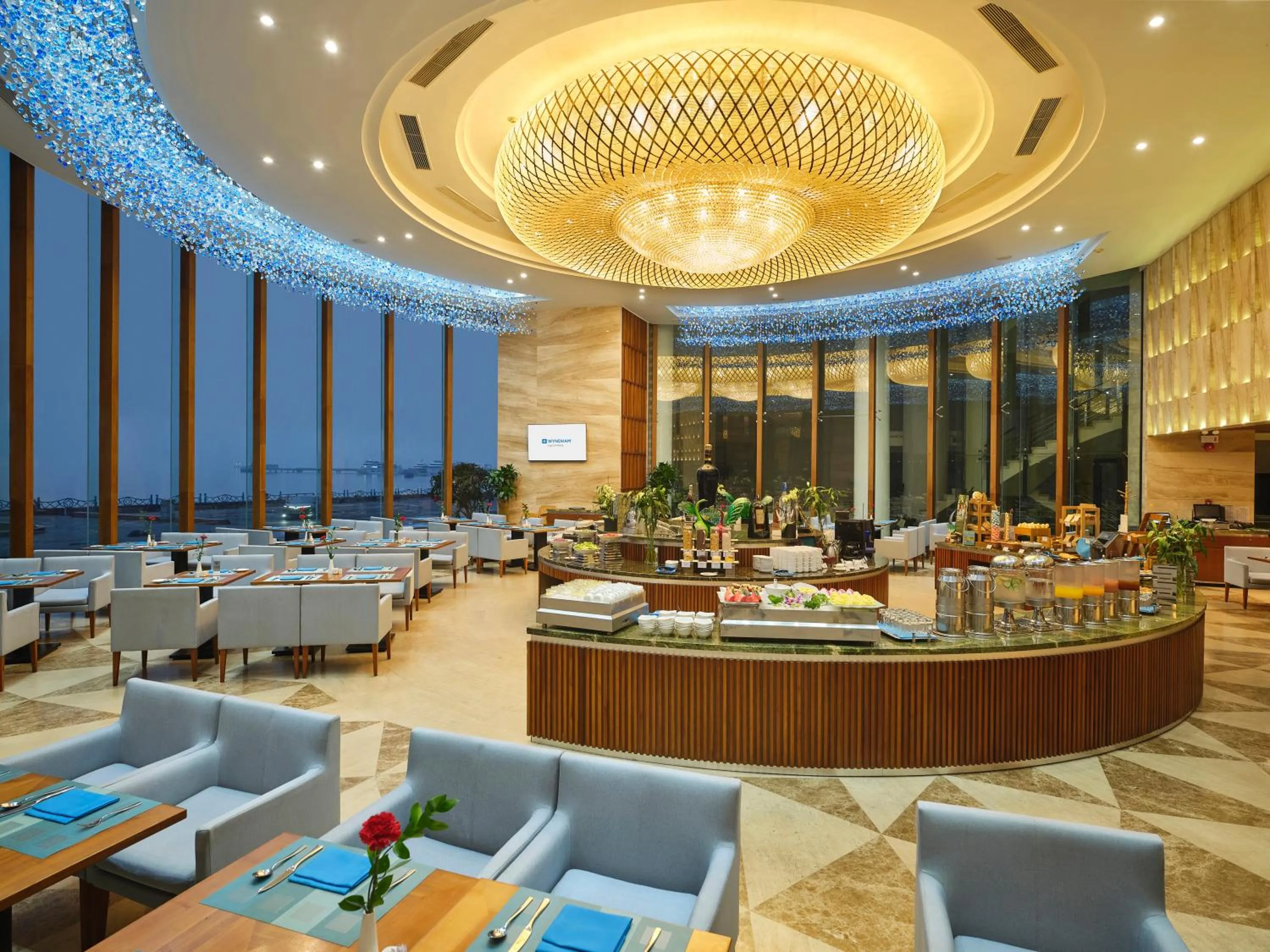 Wyndham Legend Halong