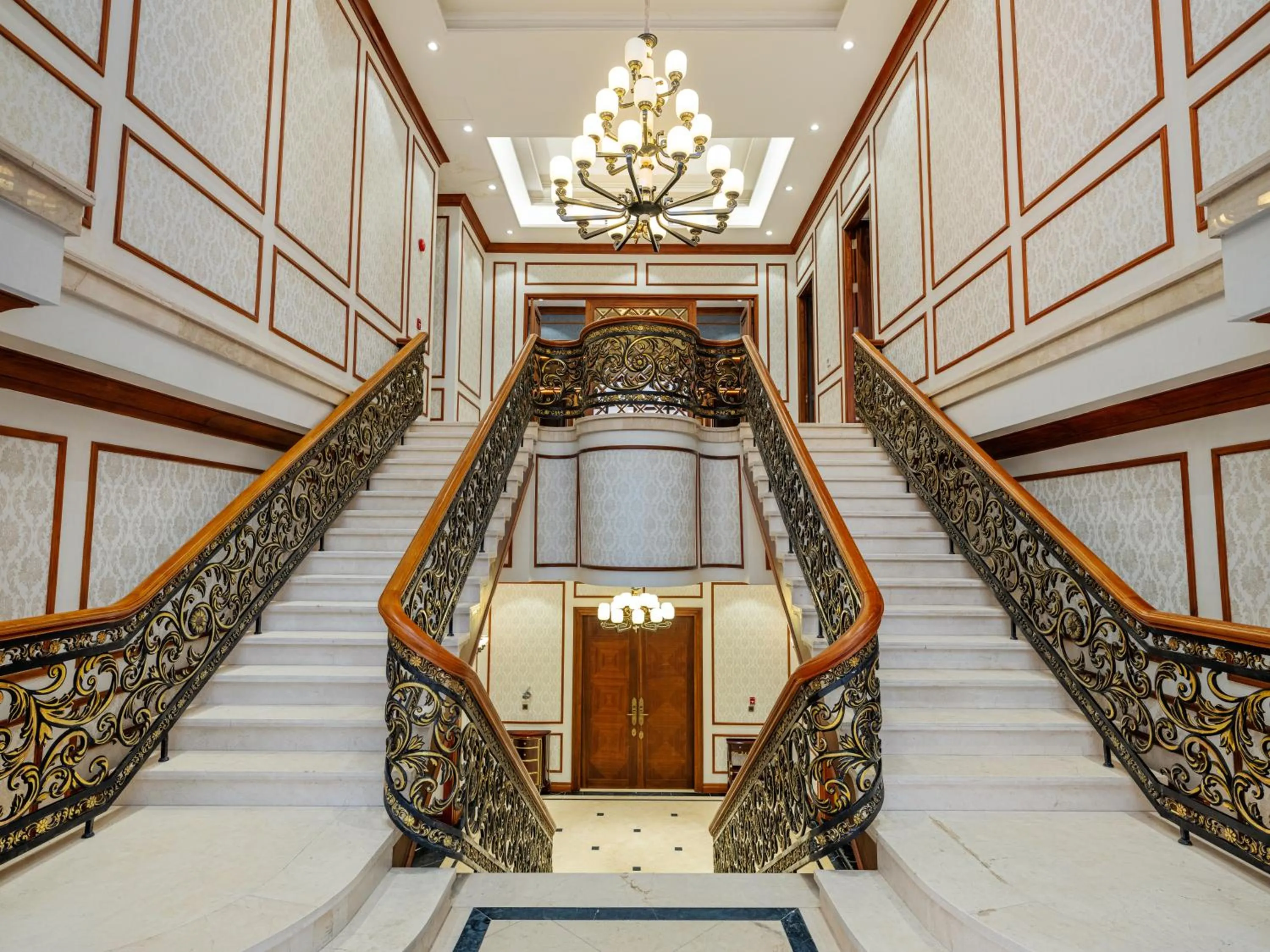 Wyndham Legend Halong