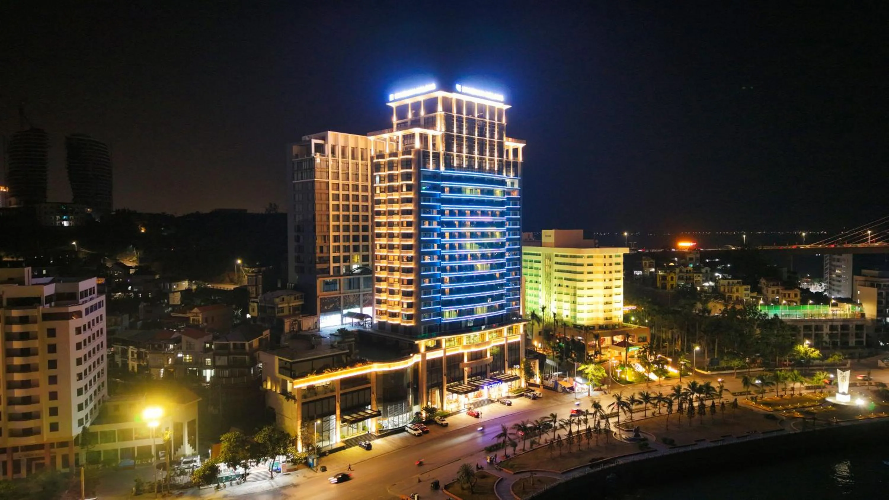 Wyndham Legend Halong