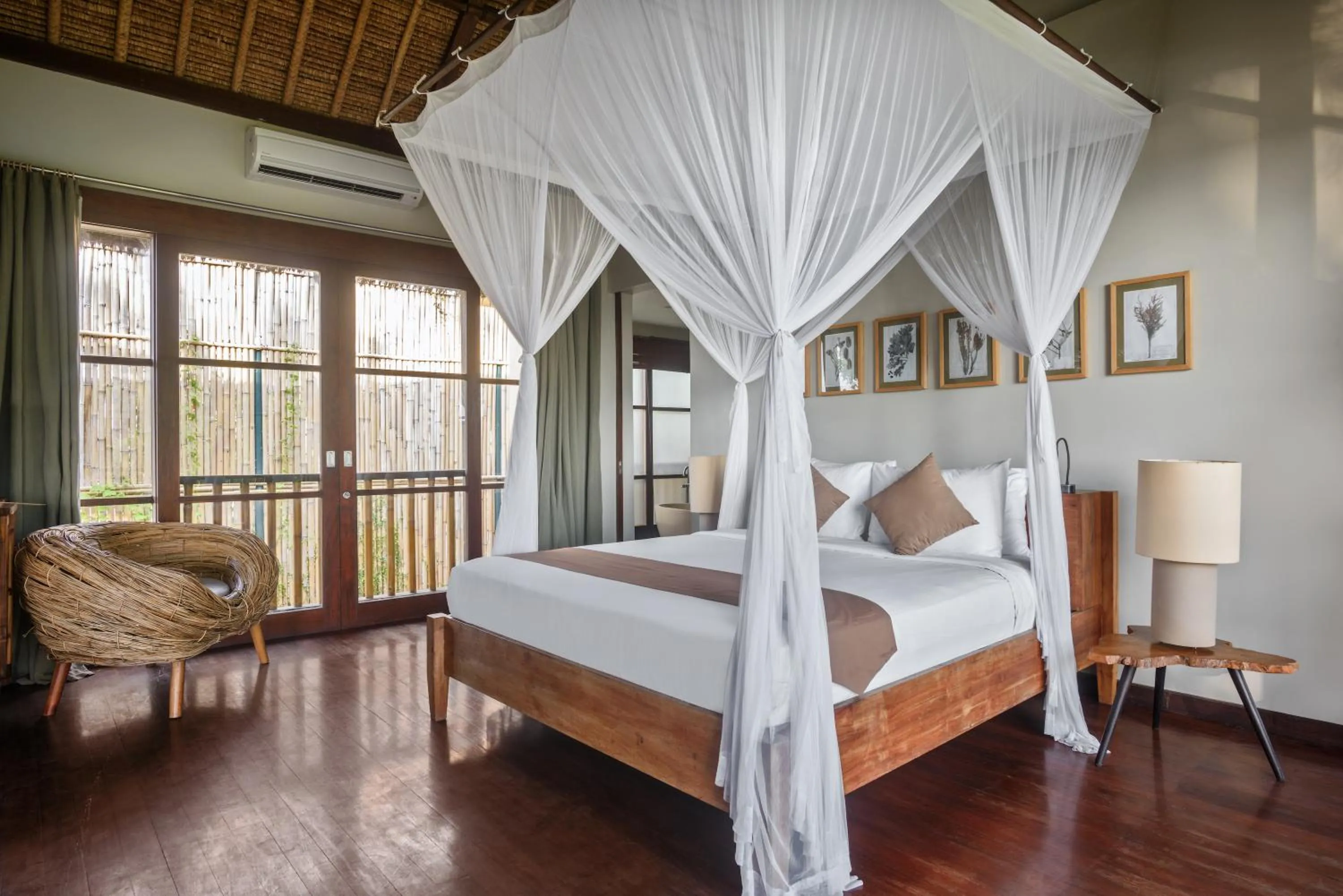 Bedroom, Bed in Villa Mary