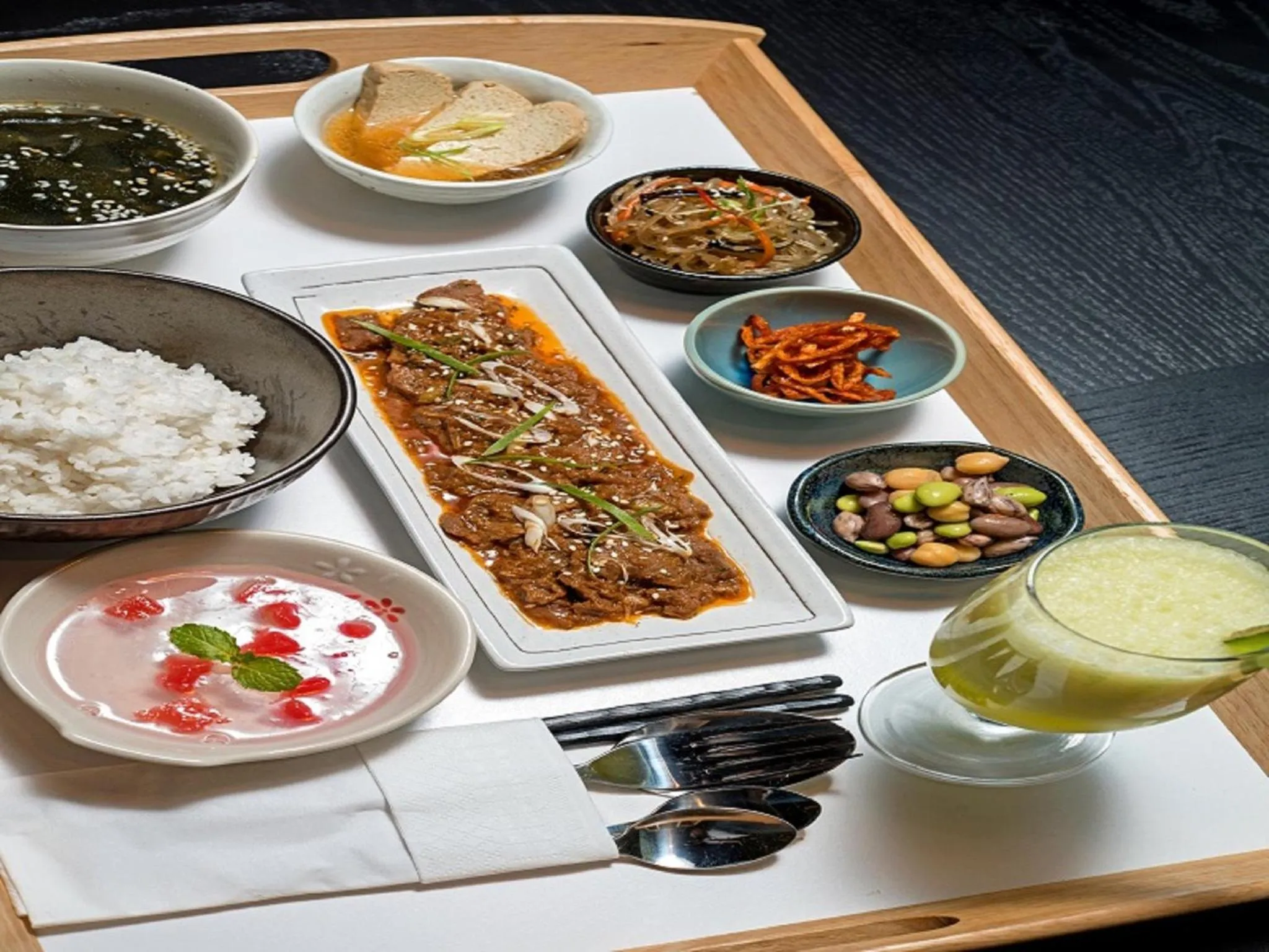 Restaurant/places to eat in Tama Boutique Hotel