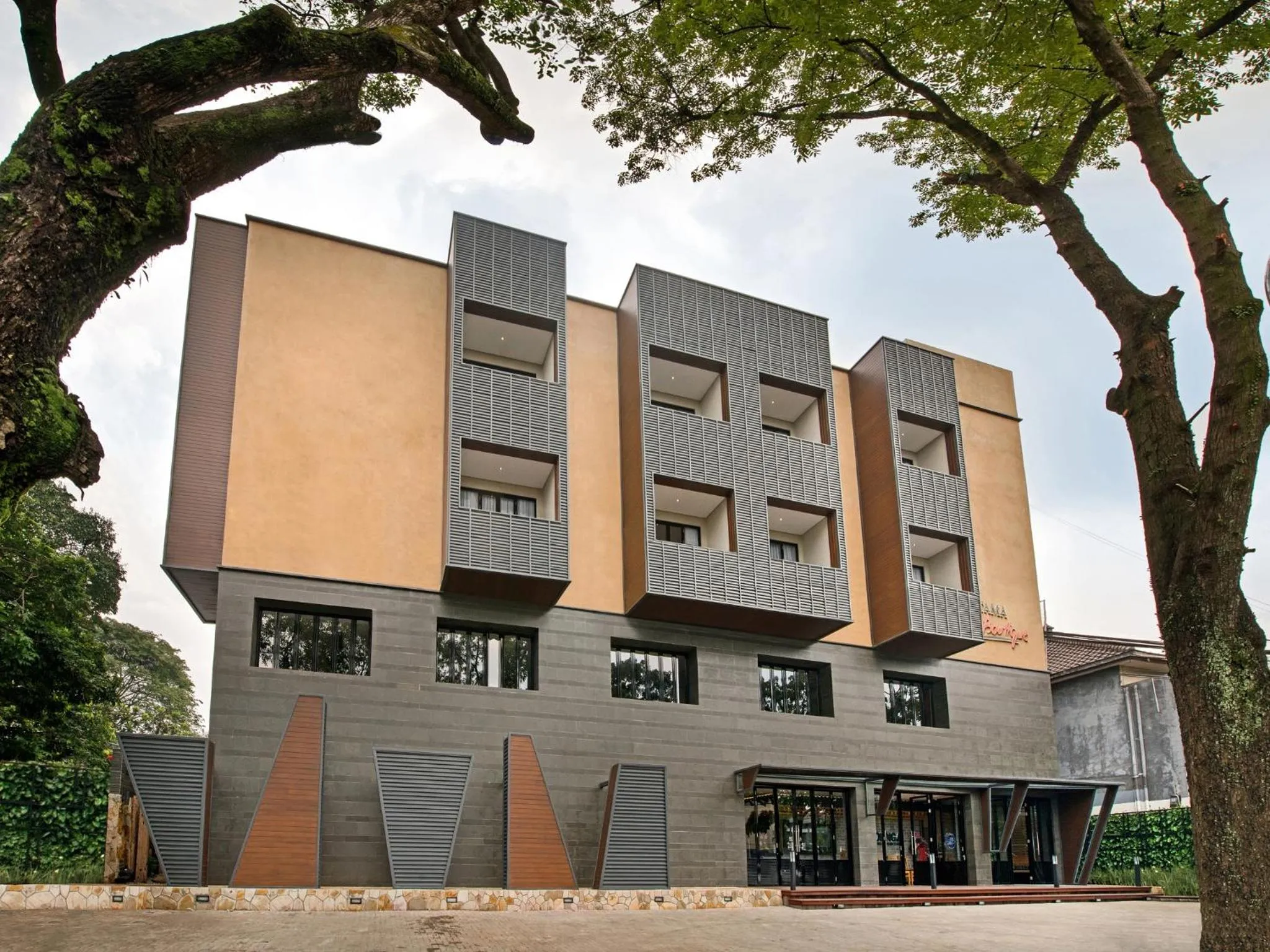 Property building in Tama Boutique Hotel