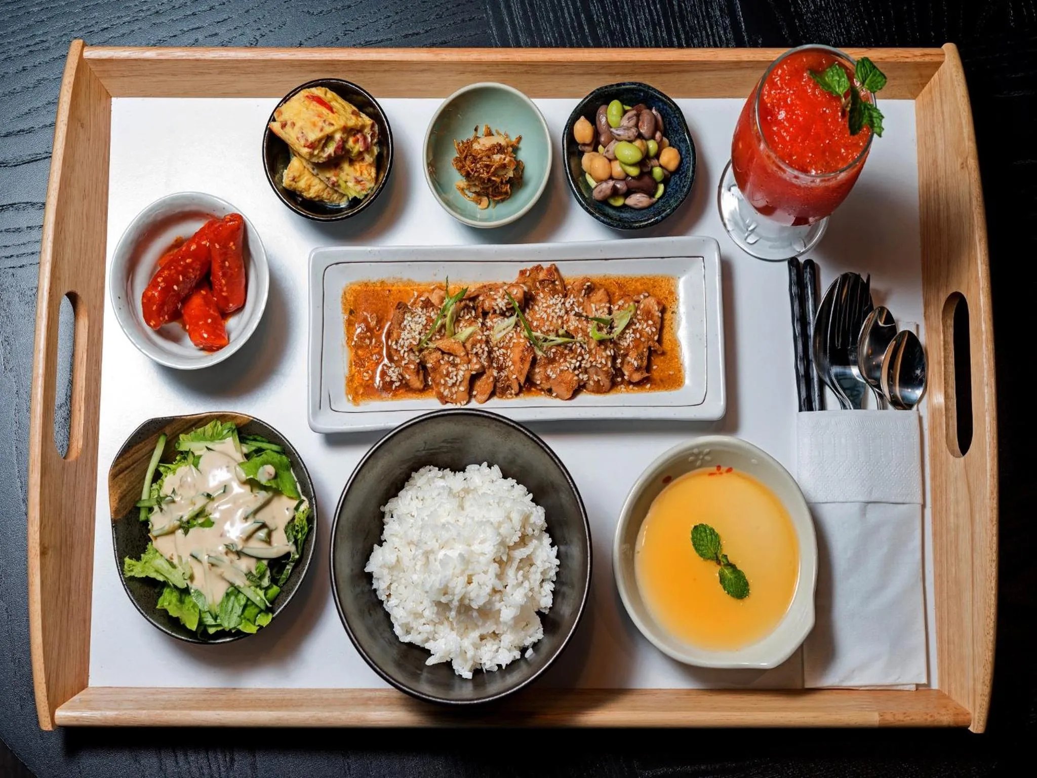 Restaurant/places to eat in Tama Boutique Hotel