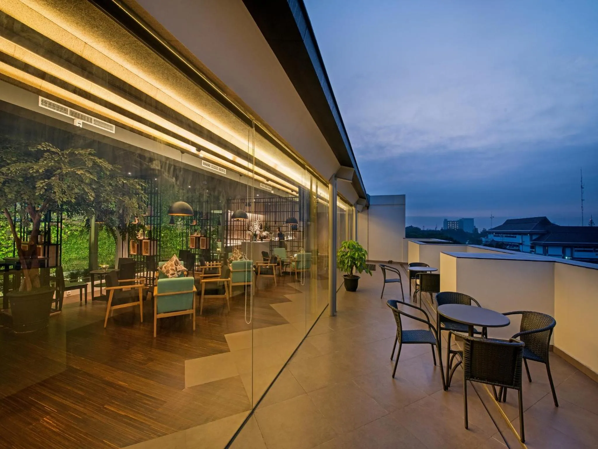 Restaurant/places to eat in Tama Boutique Hotel