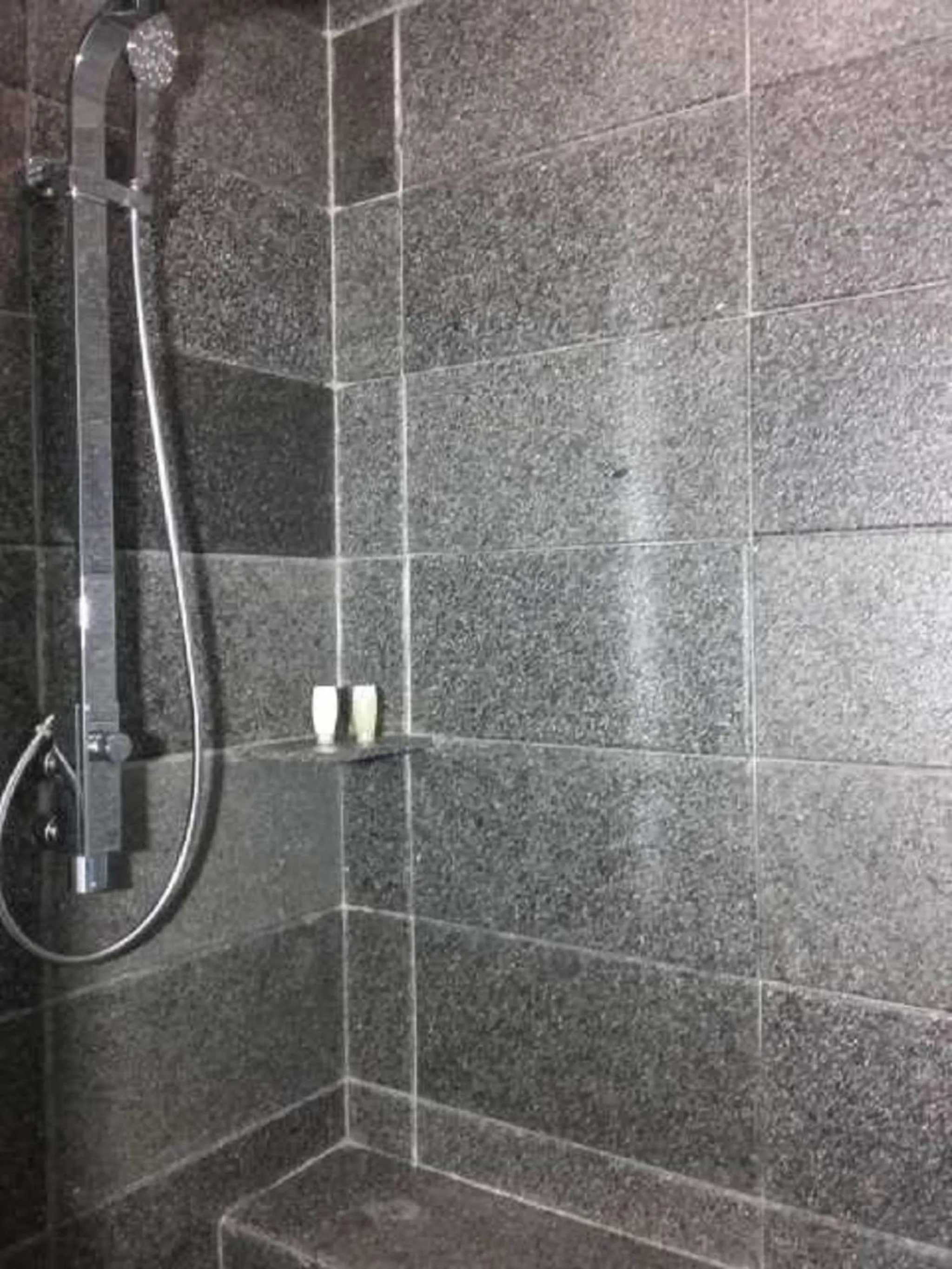 Shower in Tama Boutique Hotel