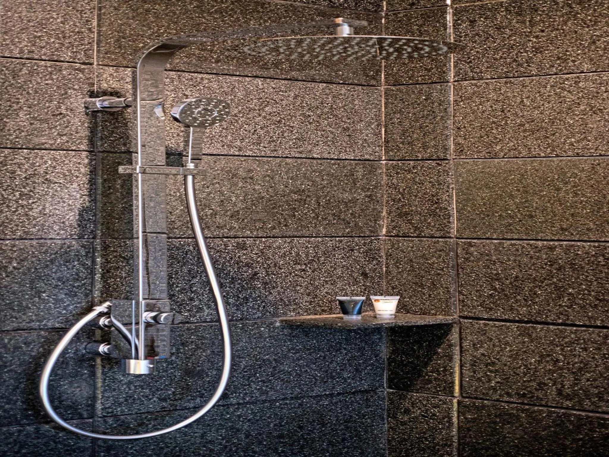 Shower in Tama Boutique Hotel