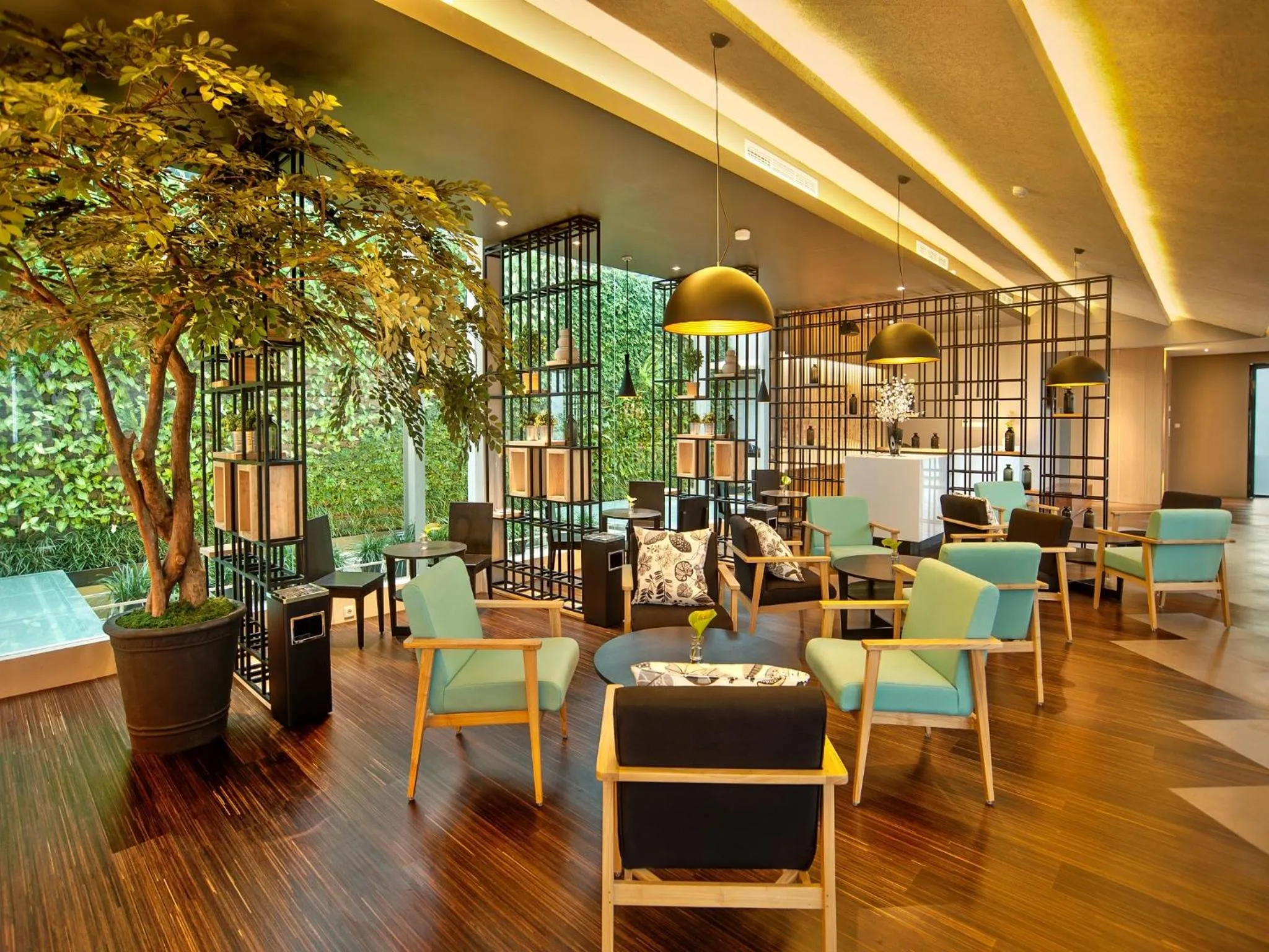 Restaurant/places to eat in Tama Boutique Hotel