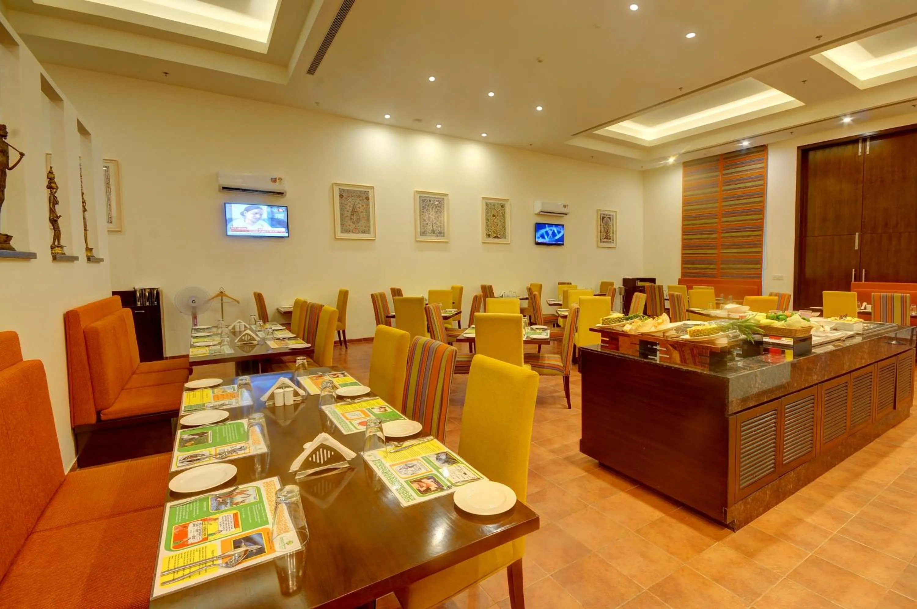 Restaurant/places to eat in Regenta Central Hestia Dahej, Bhensali