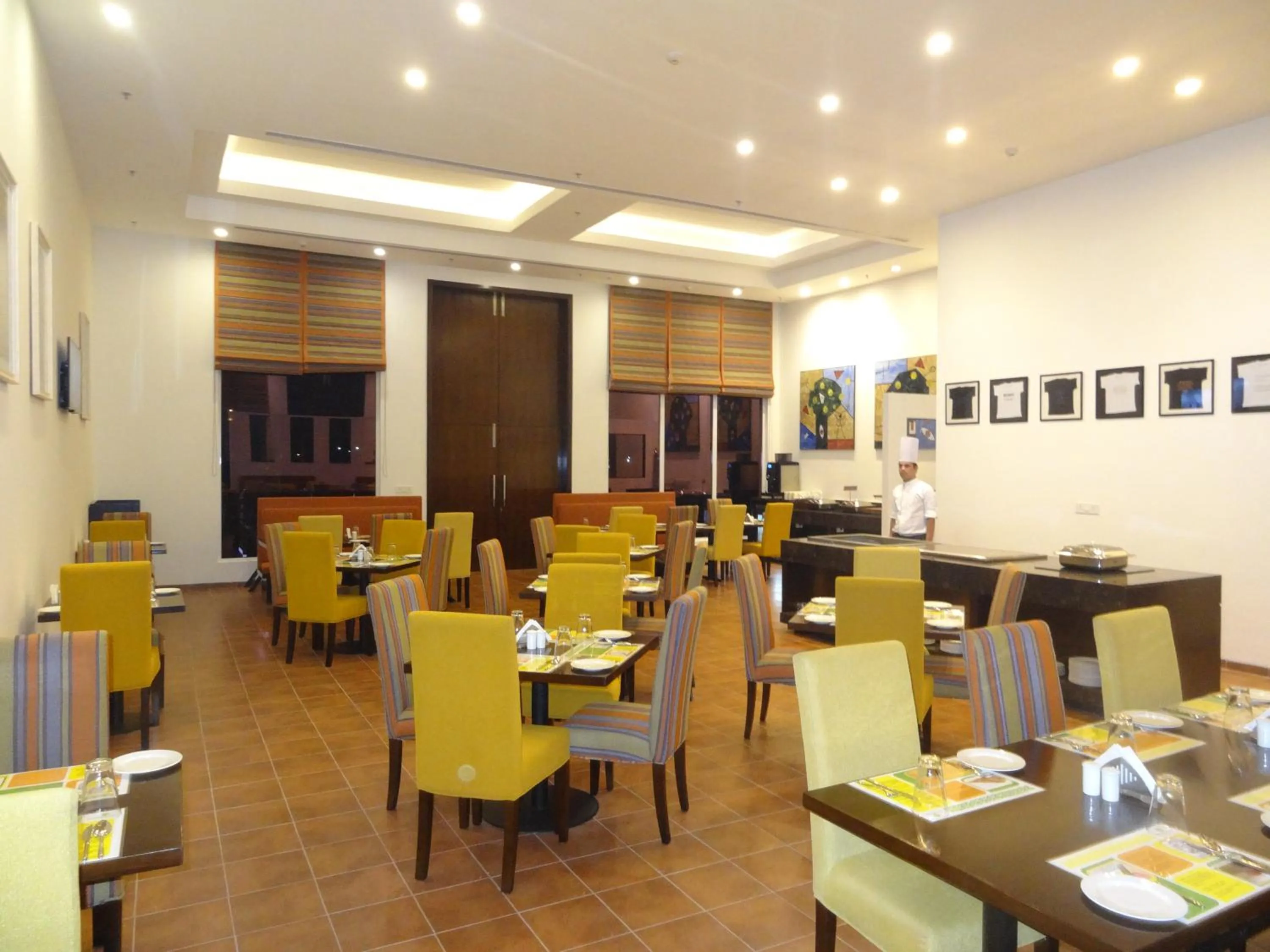 Restaurant/places to eat in Regenta Central Hestia Dahej, Bhensali