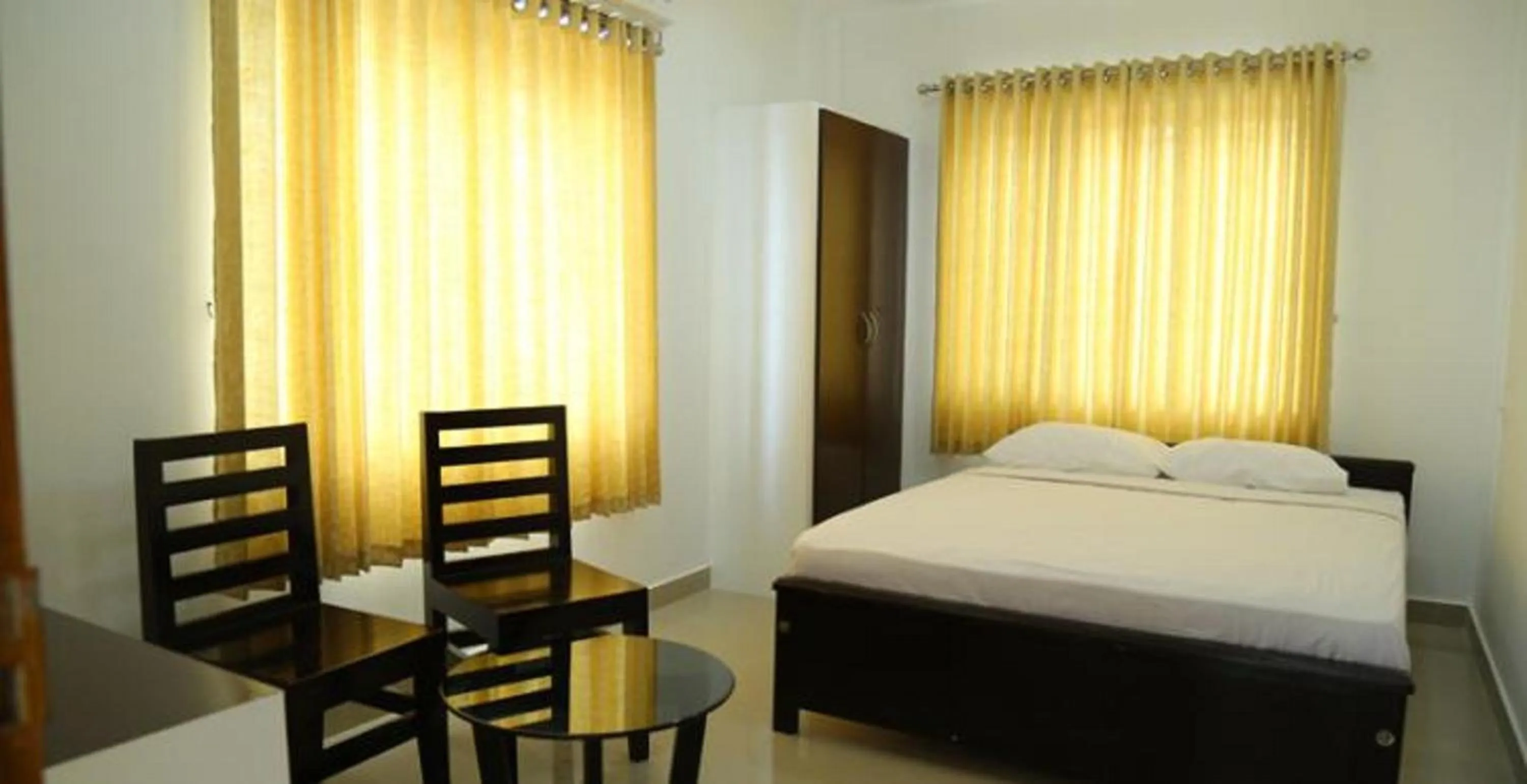 Day, Bed in Sara Hotels and Apartments