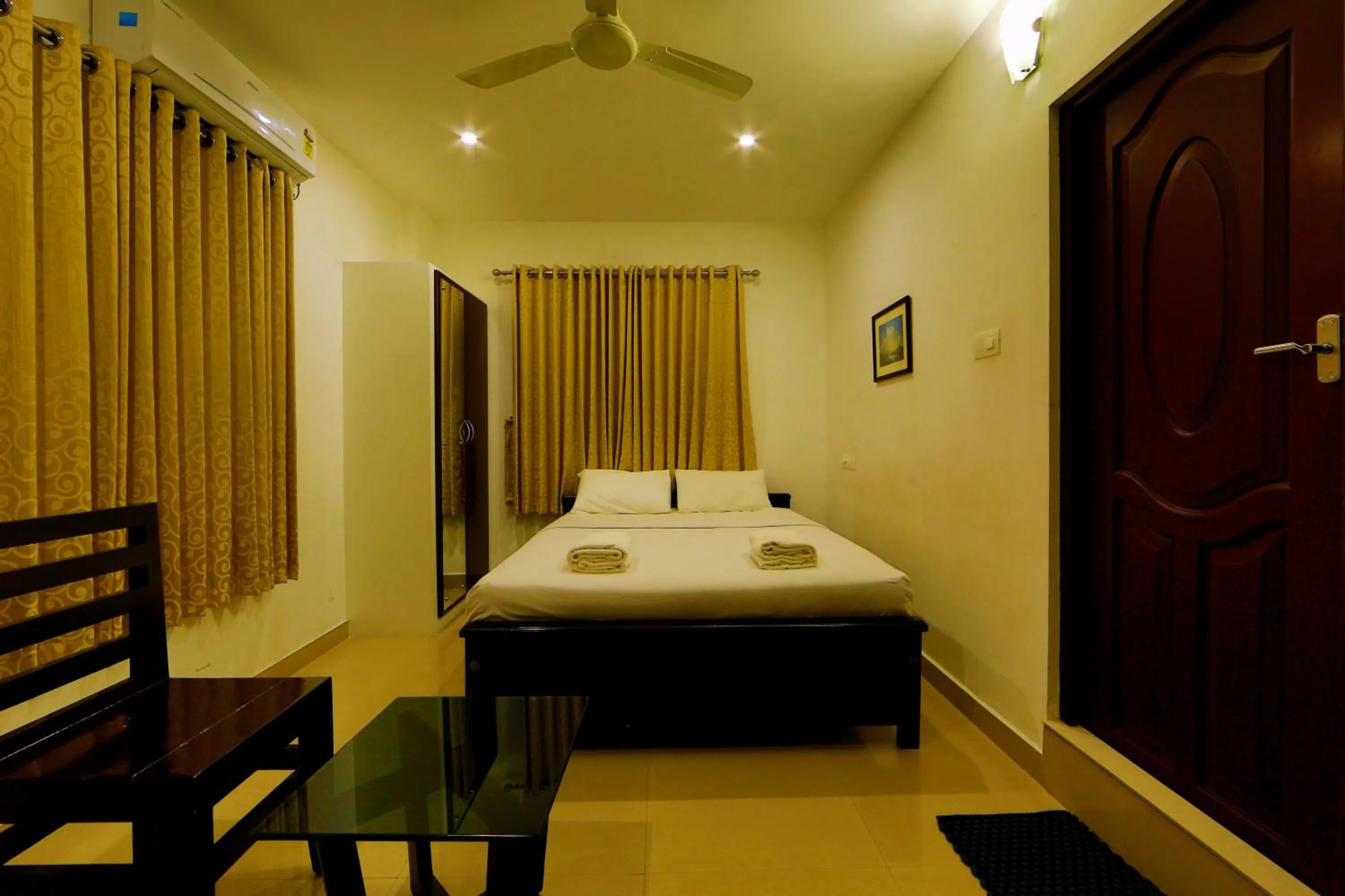 Bedroom, Bed in Sara Hotels and Apartments