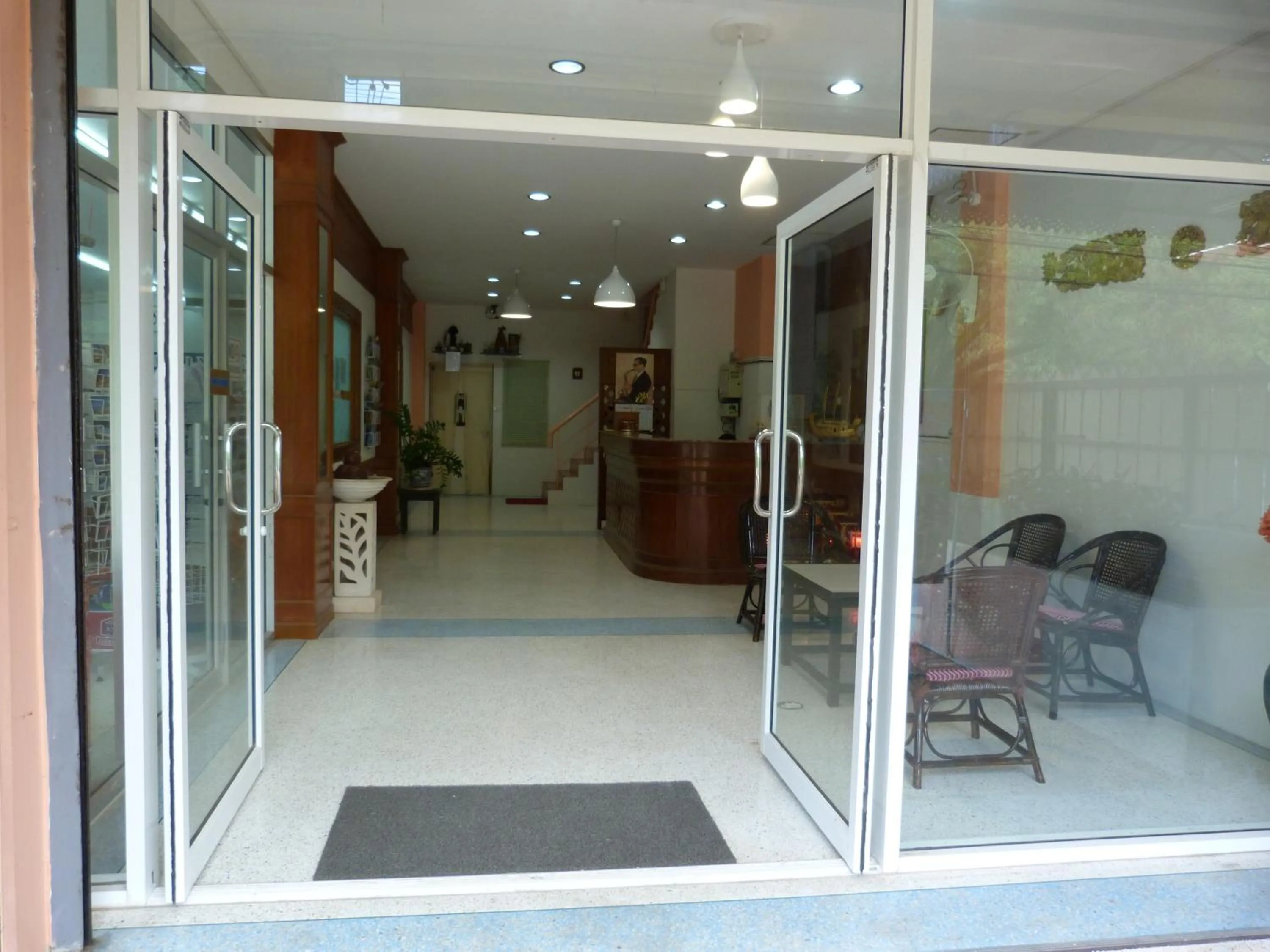 Facade/entrance in Wan Wan Place